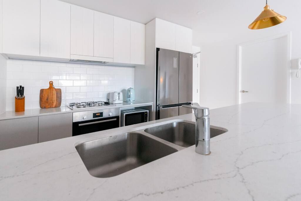 Newly built 2 Bedroom 2 Bathroom Pet Friendly Escape Sleeps 5
