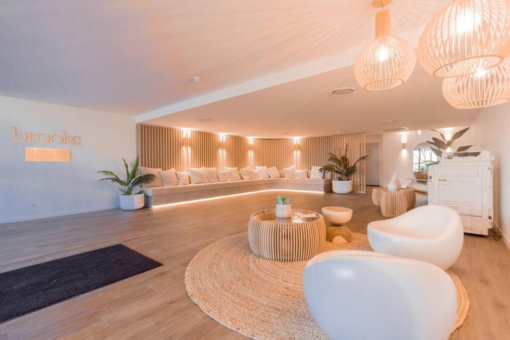 Newly built 2 Bedroom 2 Bathroom Pet Friendly Escape Sleeps 5