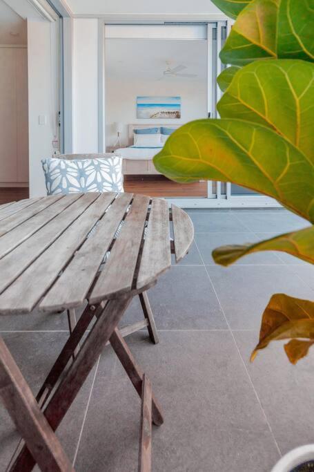 Newly built 2 Bedroom 2 Bathroom Pet Friendly Escape Sleeps 5