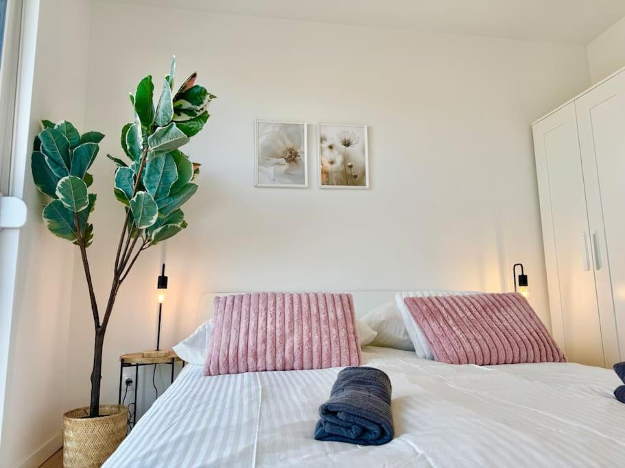Moderne Stillvolle Wohnung mit Terrasse