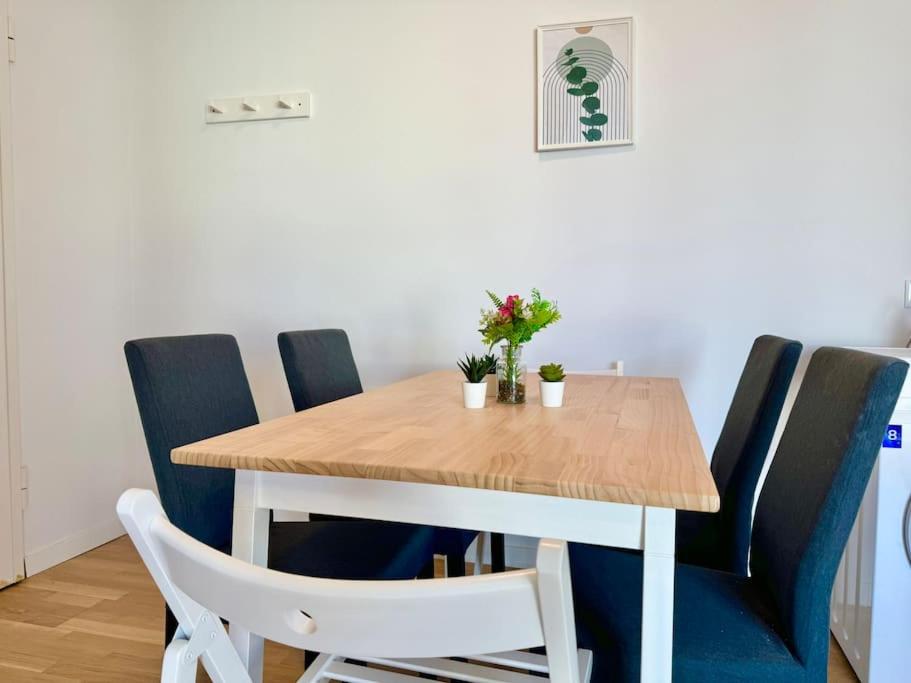 Moderne Stillvolle Wohnung mit Terrasse
