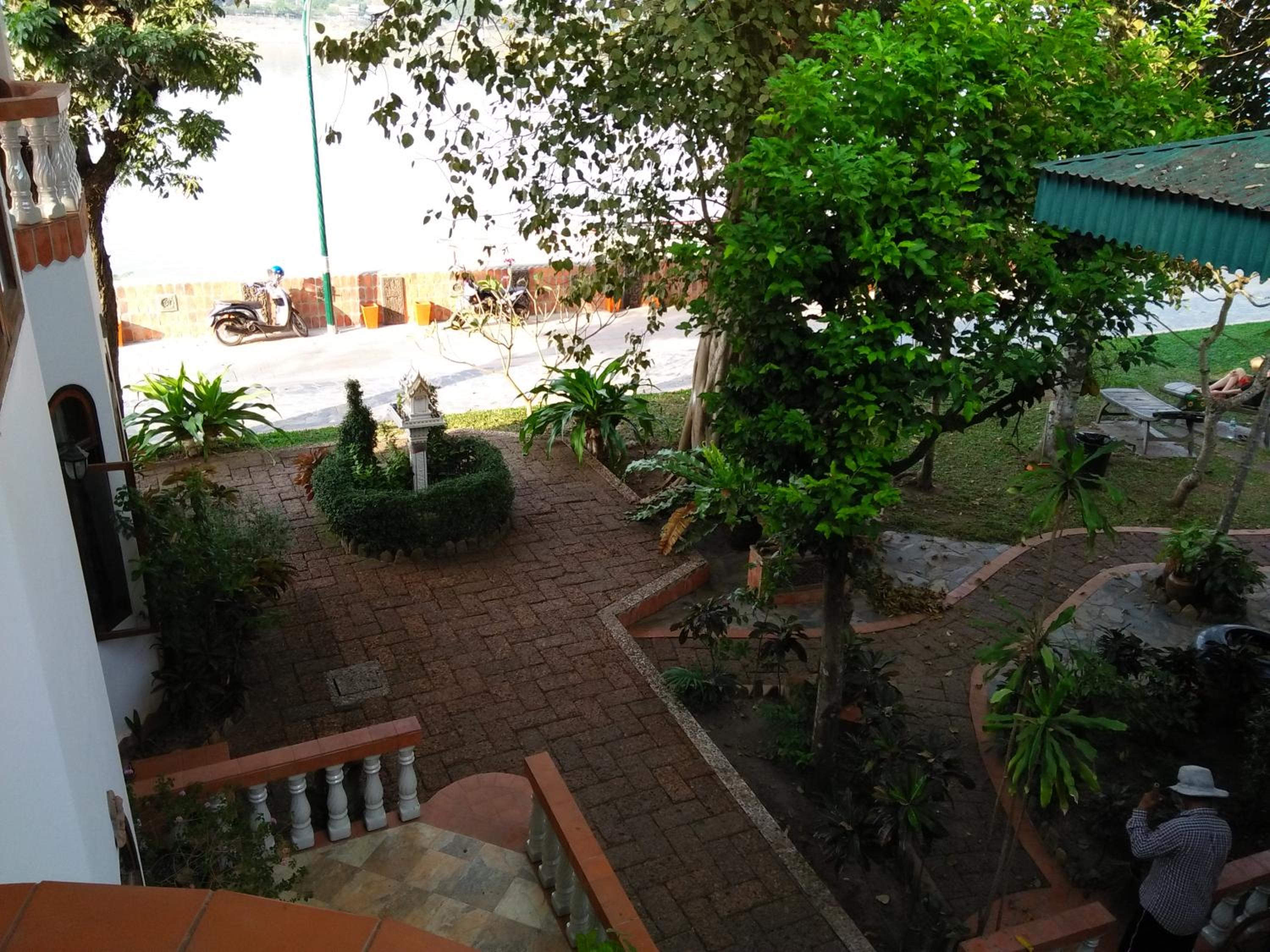 Mut Mee Garden Guest House