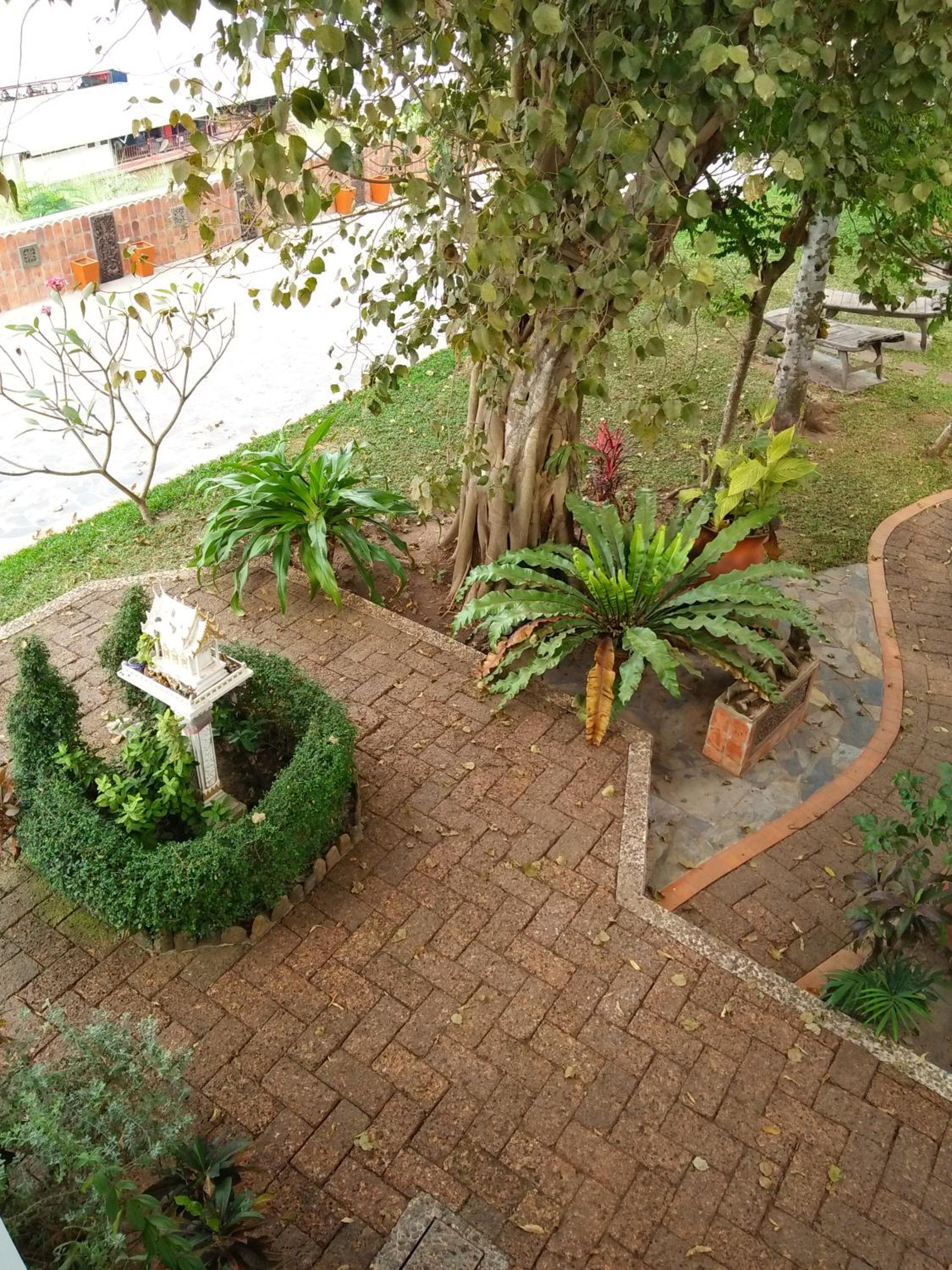 Mut Mee Garden Guest House