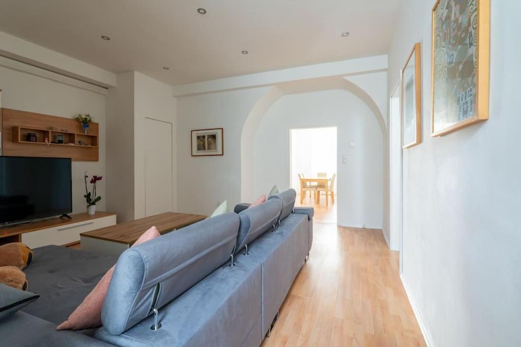 Spacious Stone Belvedere Apartment