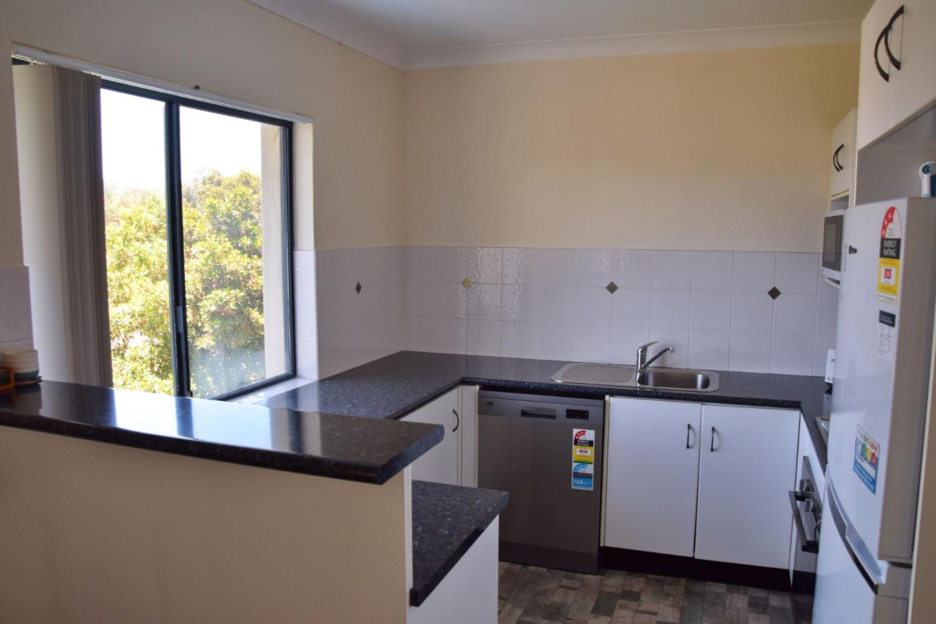 Scape Apartment 5 - Bring your own linen. view 3
