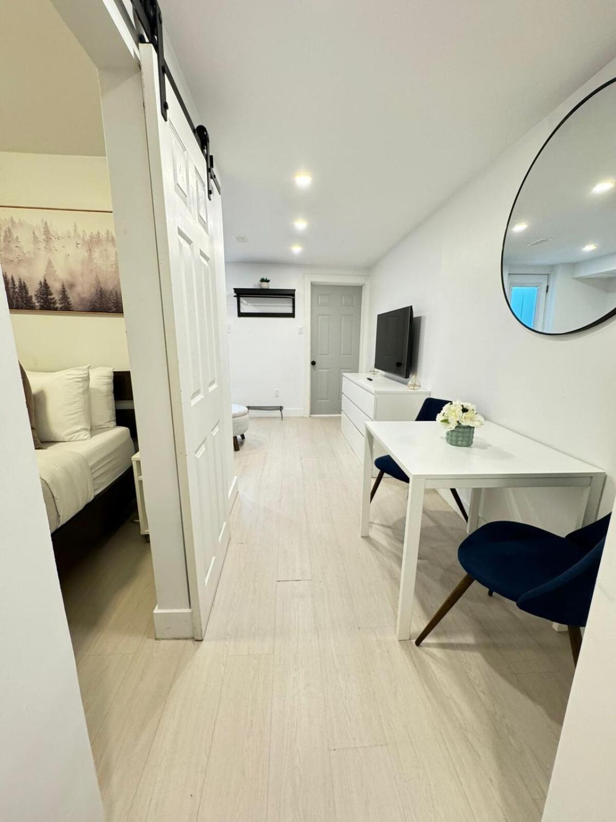 Chic Ossington Hideaway Cozy Basement Retreat