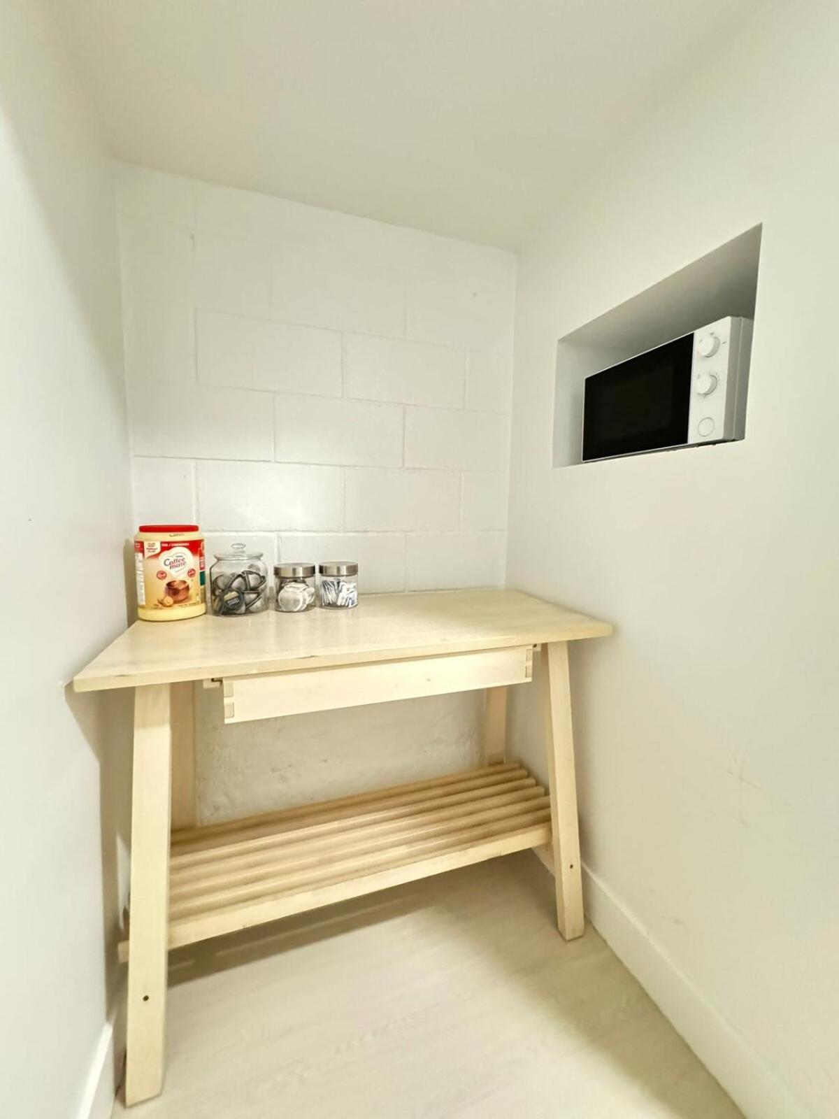 Chic Ossington Hideaway Cozy Basement Retreat