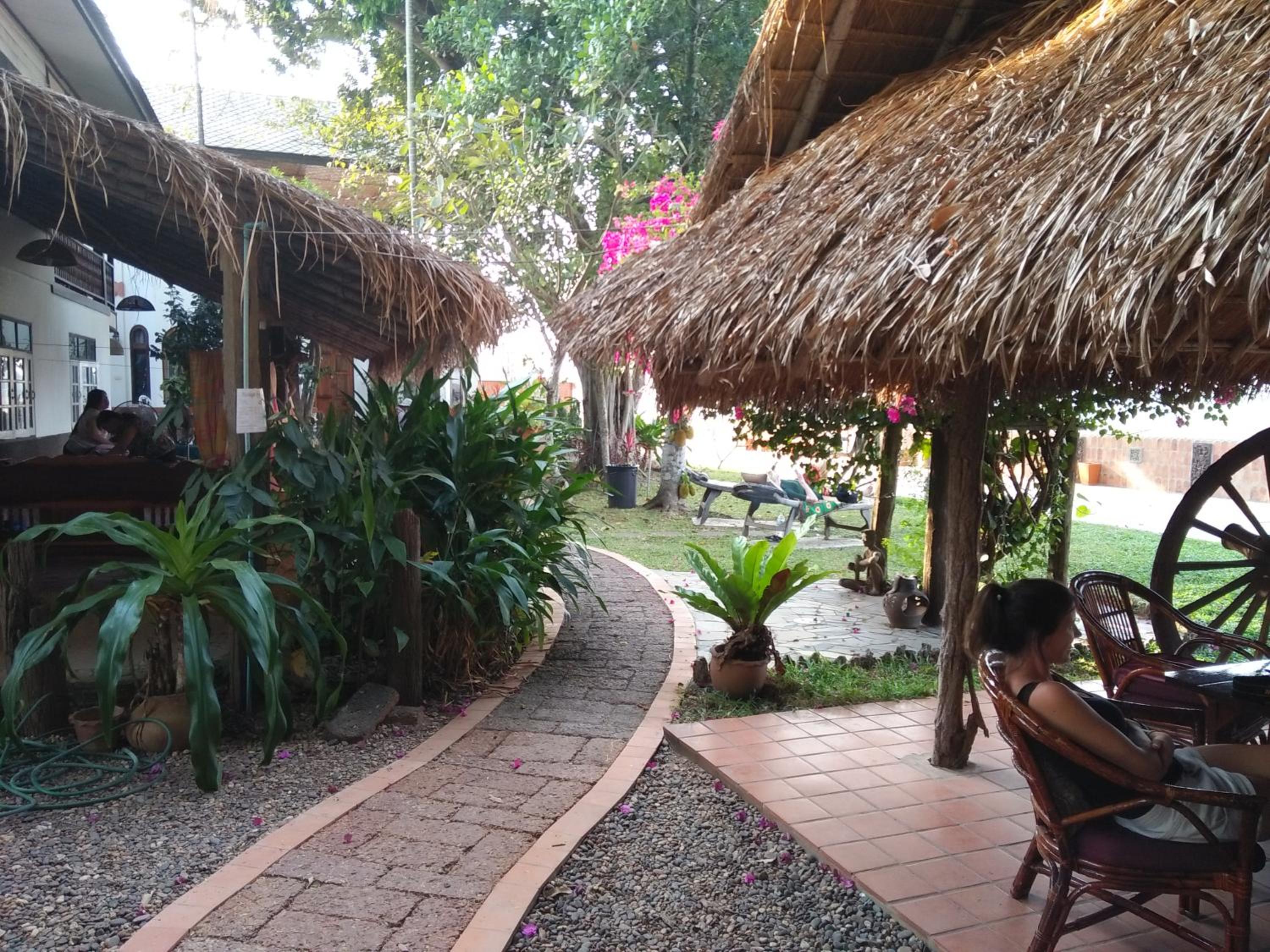 Mut Mee Garden Guest House