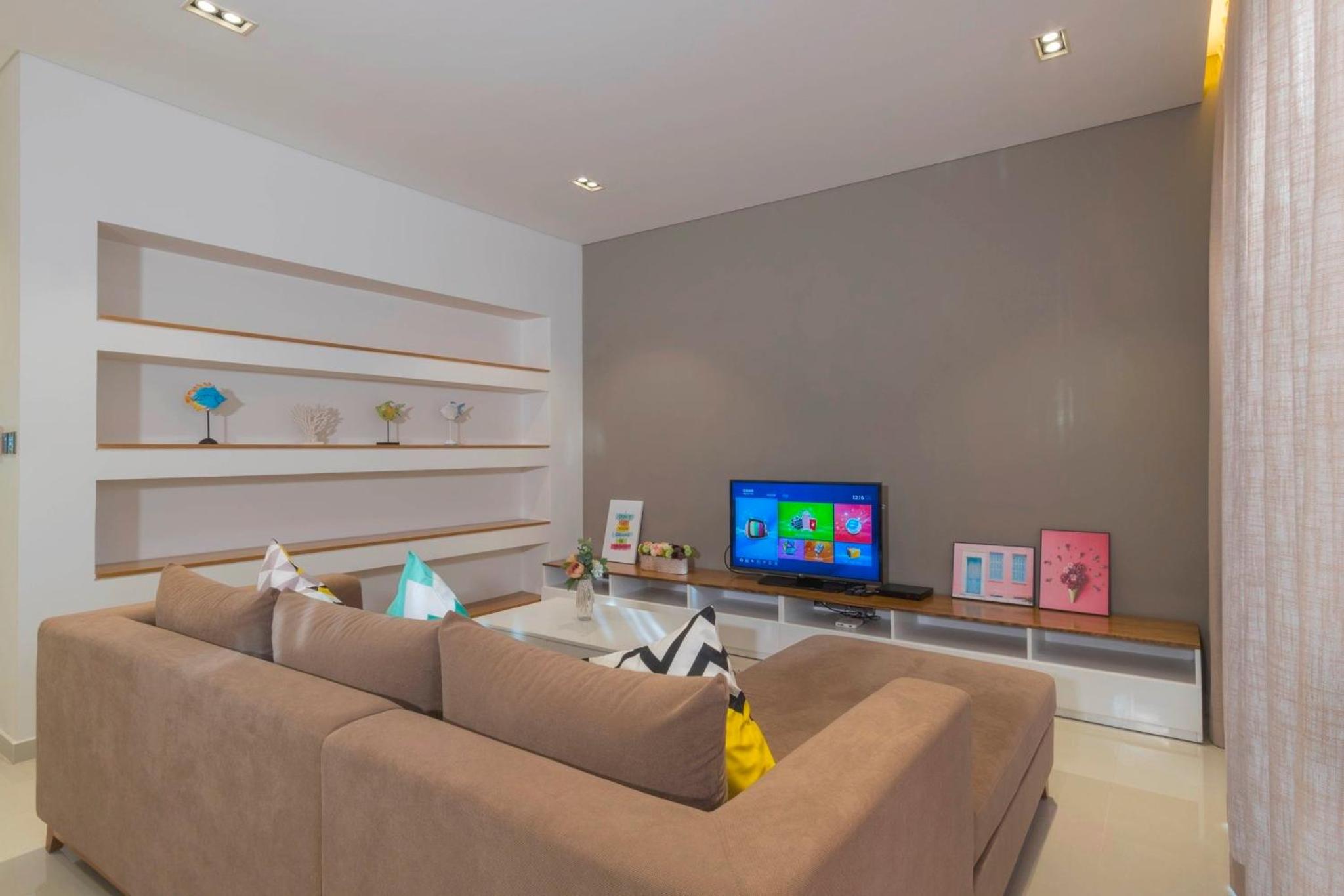 Clean & Quiet Villa - The Point Resort