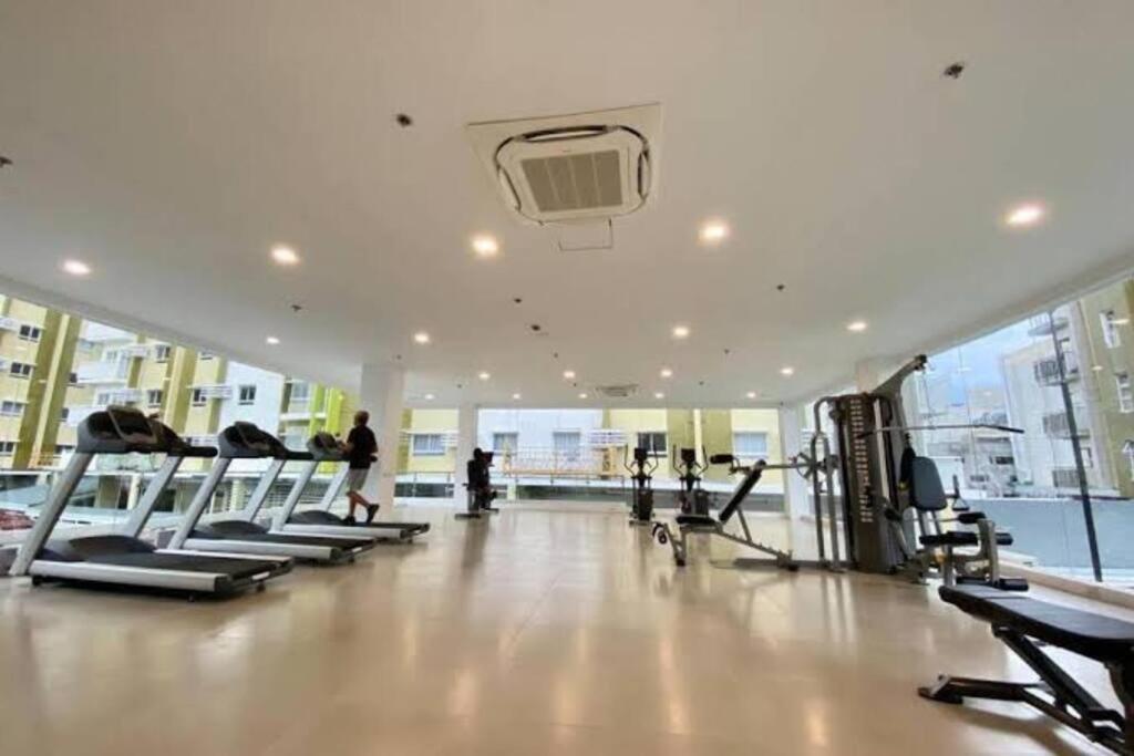Elegant 1BR at Mesaverte, Free Pool for 3, WiFi and Netflix view 2