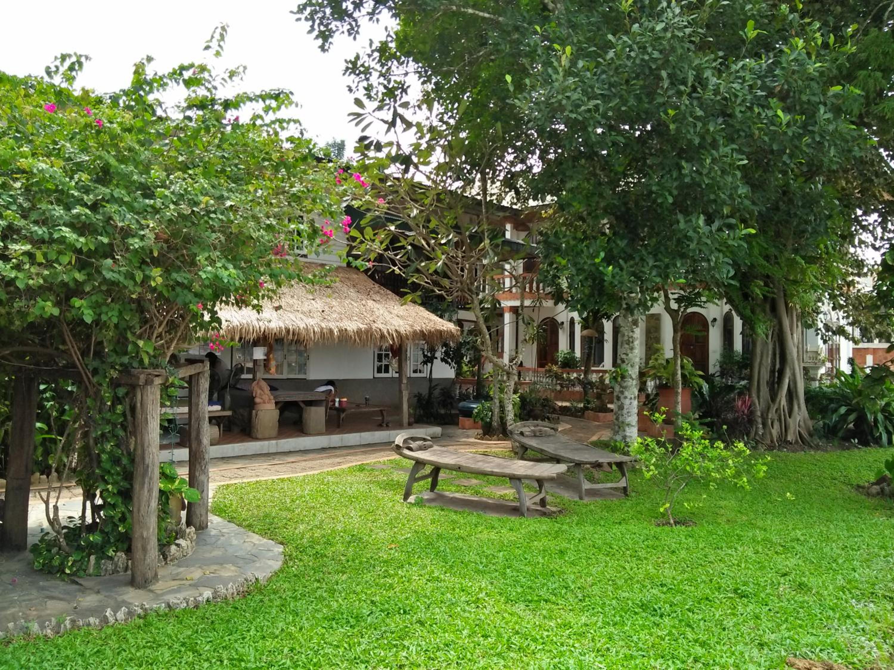 Mut Mee Garden Guest House
