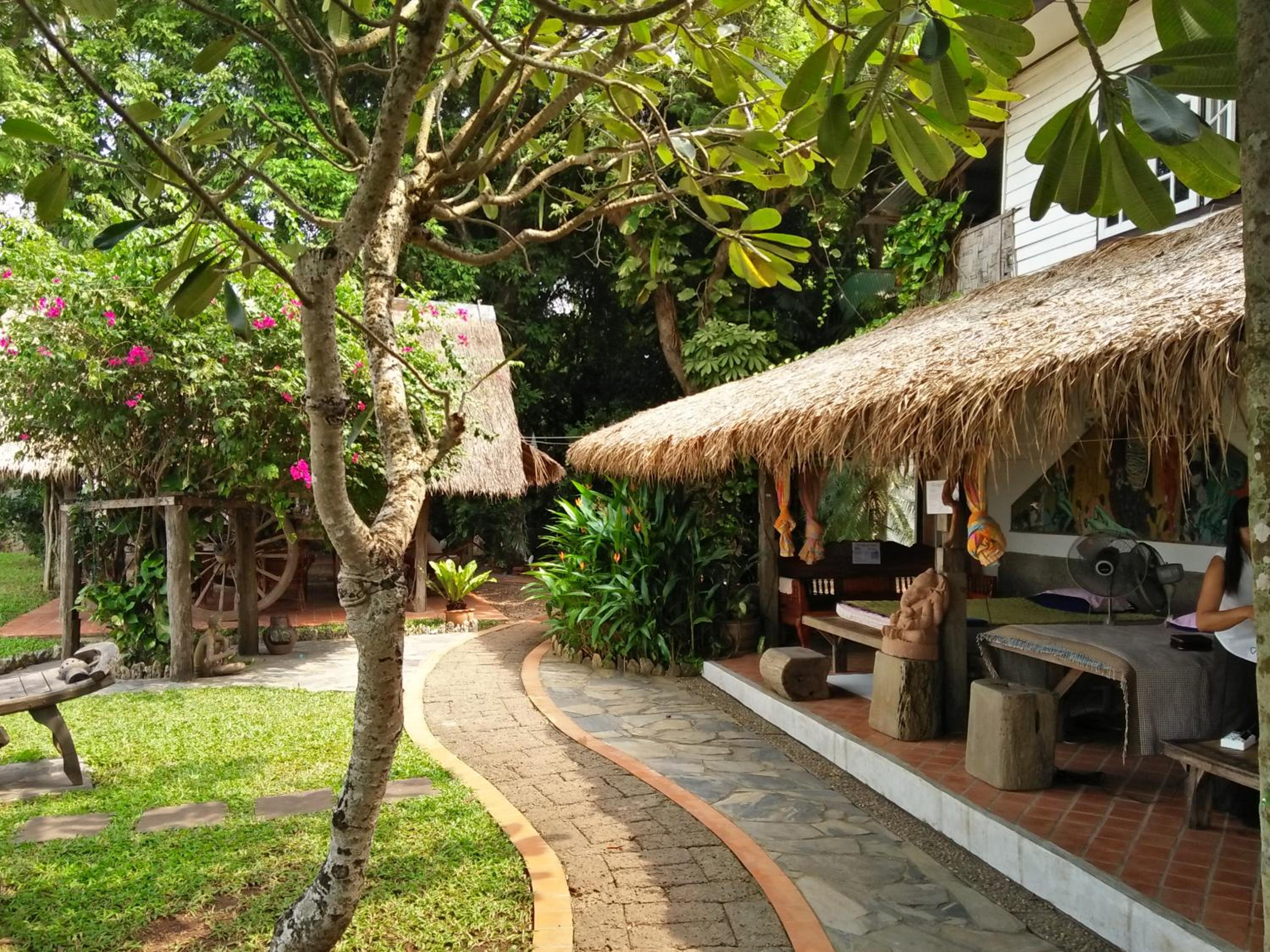 Mut Mee Garden Guest House