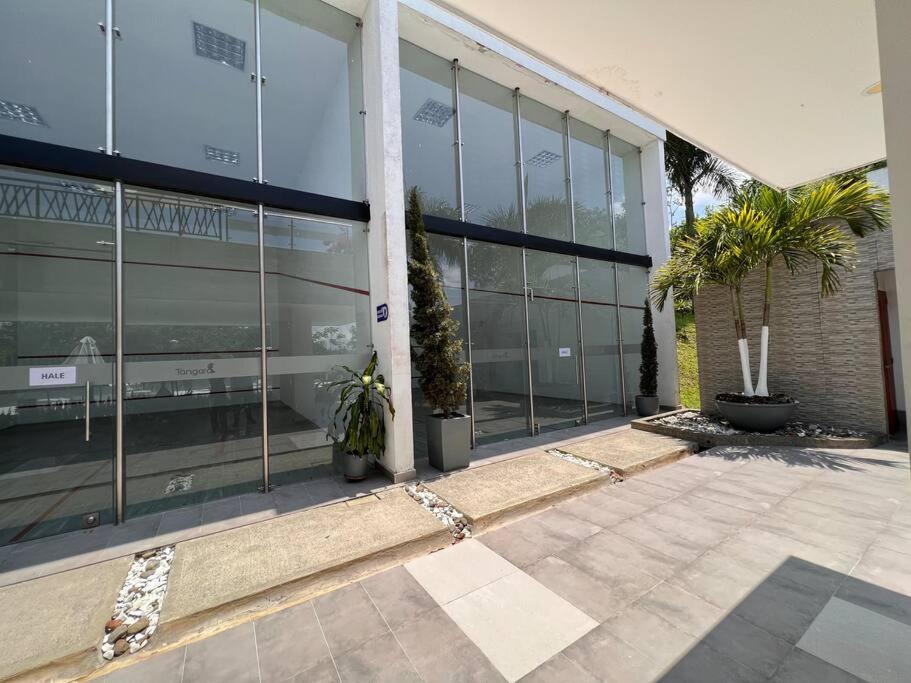 Super apartamento en club residencial
