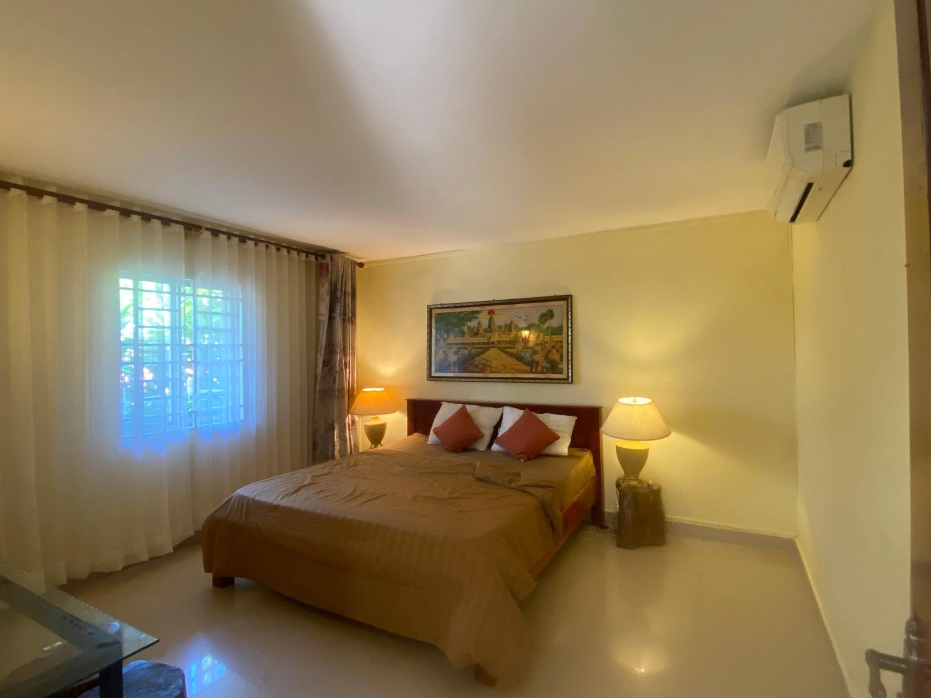 Homestay Yellow Natural House