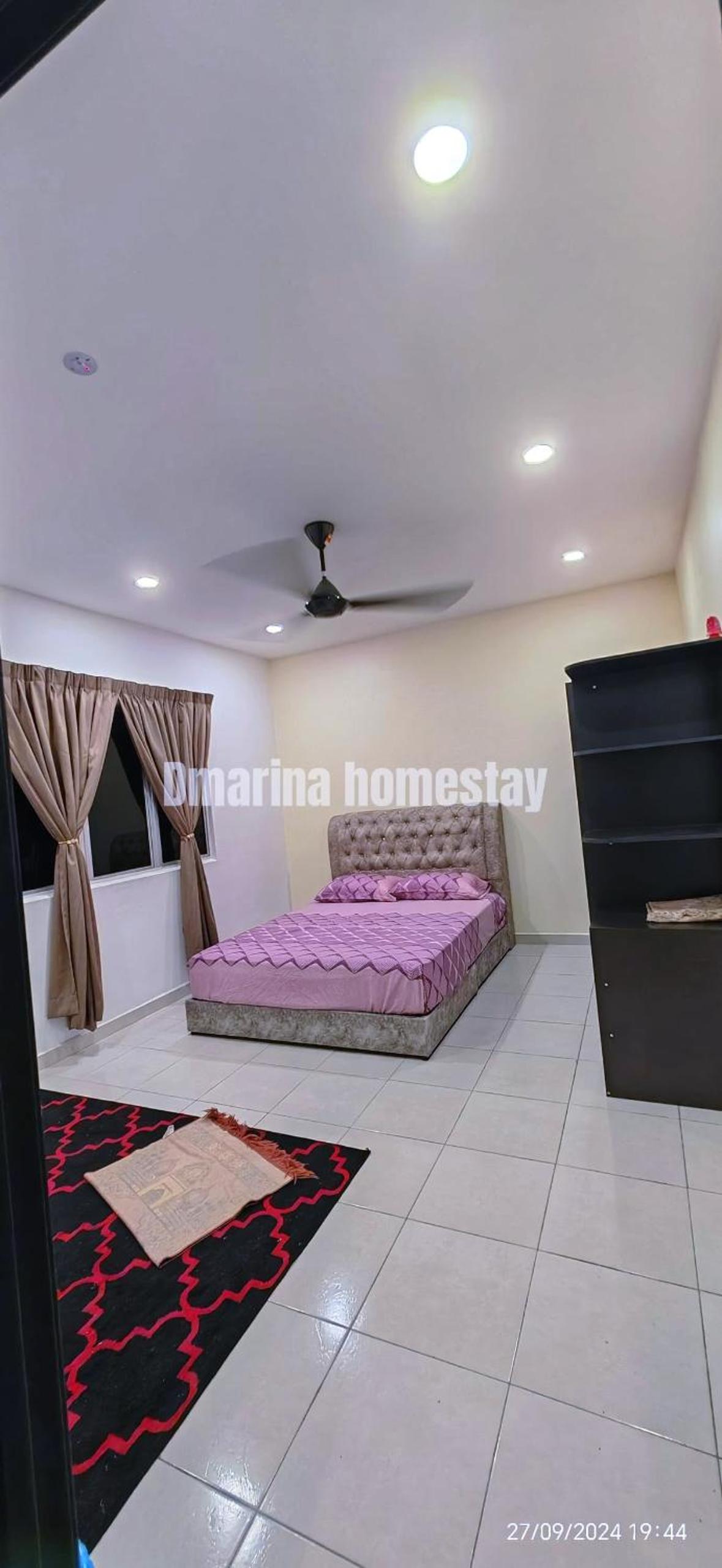 DMarina Homestay