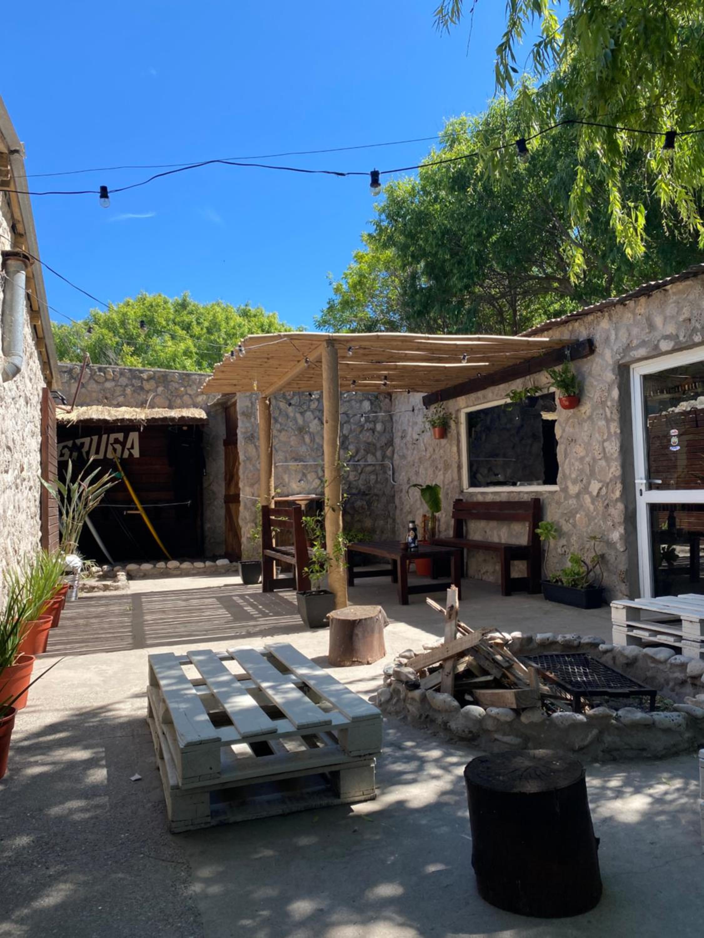 Gozándola Hostel Surfero - Image 4