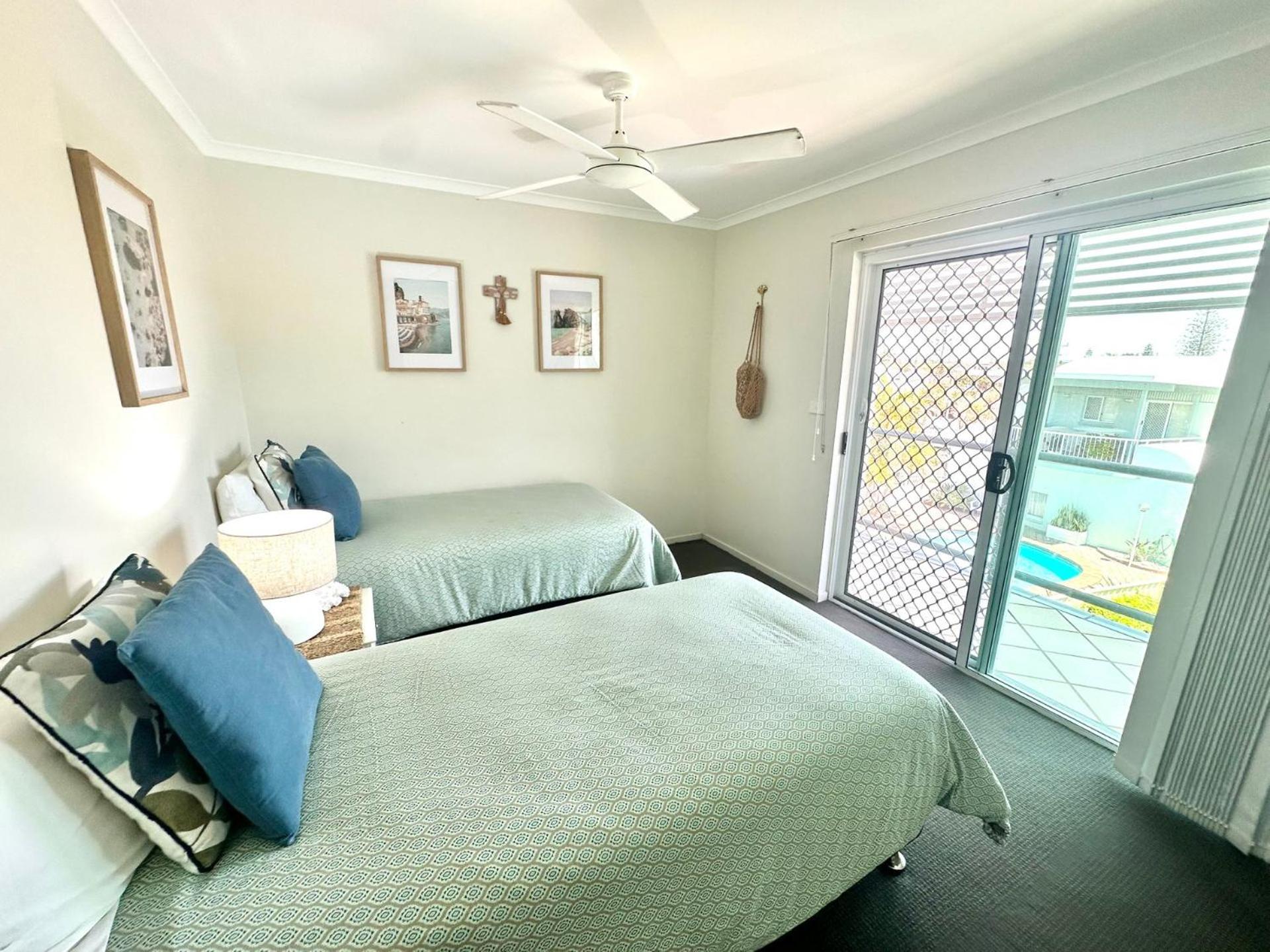 Blue Pacific 3 - Views Across Pippi Beach - Holiday Yamba