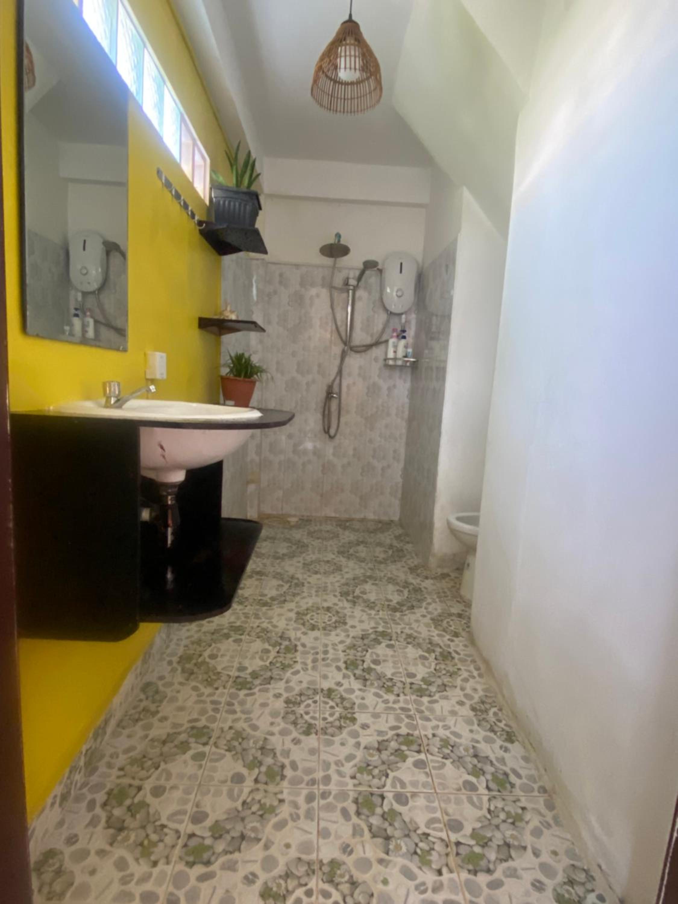Homestay Yellow Natural House