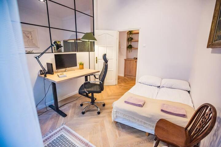 Elegant Oasis in Budapest Downtown view 5