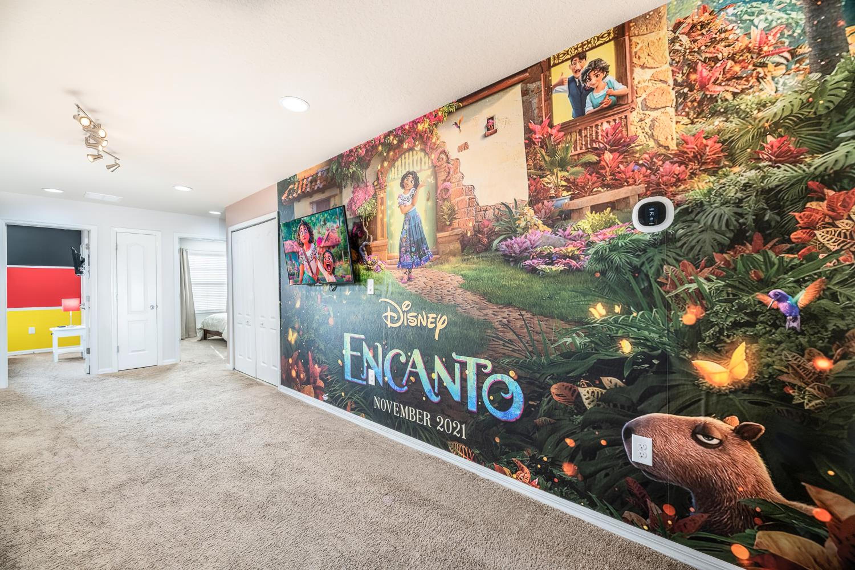 Casa Encanto - 5 Bedroom with Free Pool Heat & BBQ view 3