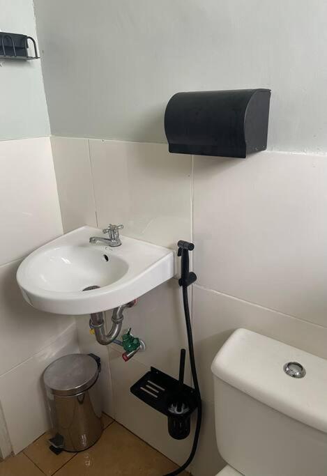 Brand new 2BR 2mins from the Beach with Fast WIFI view 4