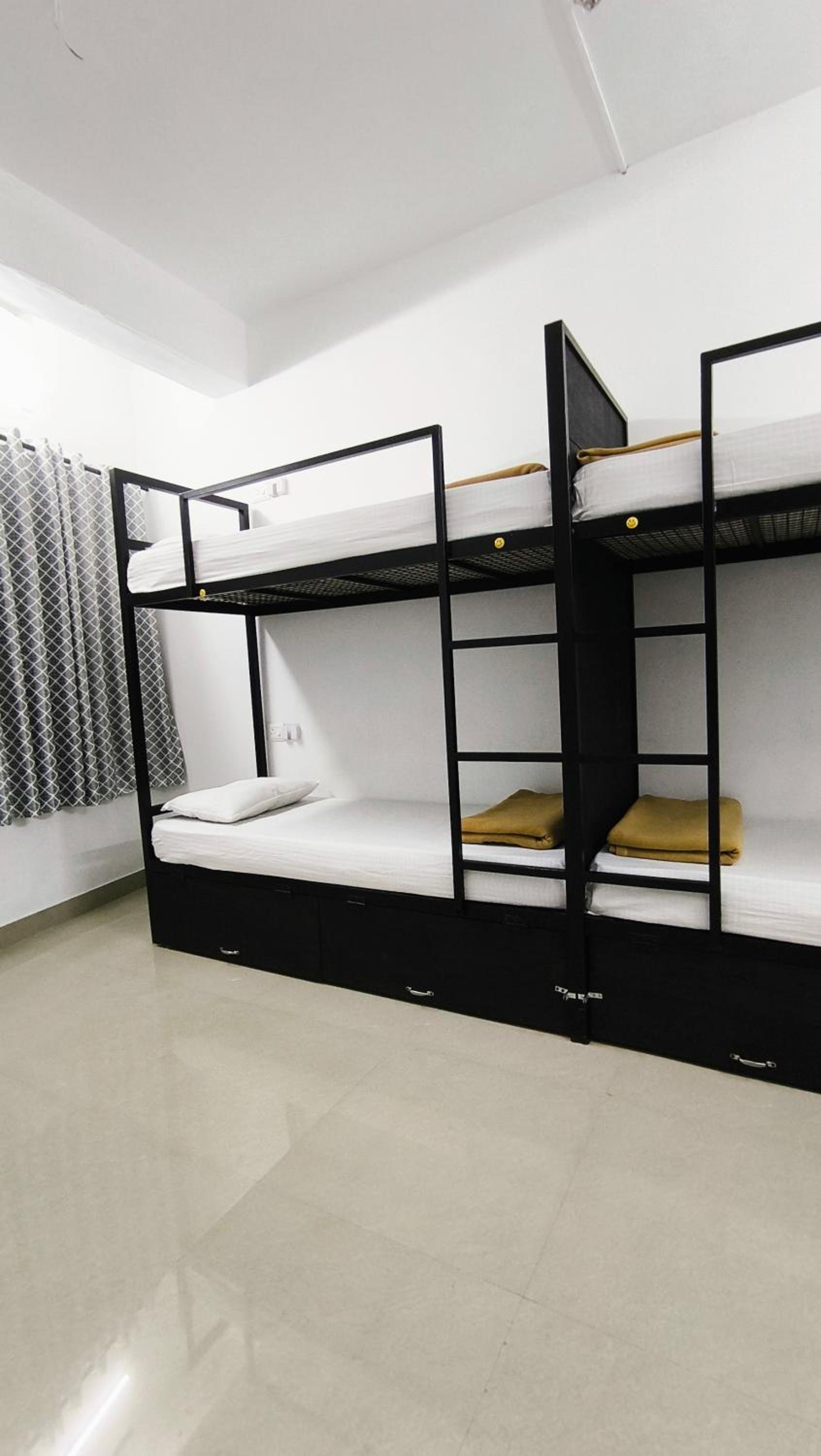 Hostel Stayzo view 5