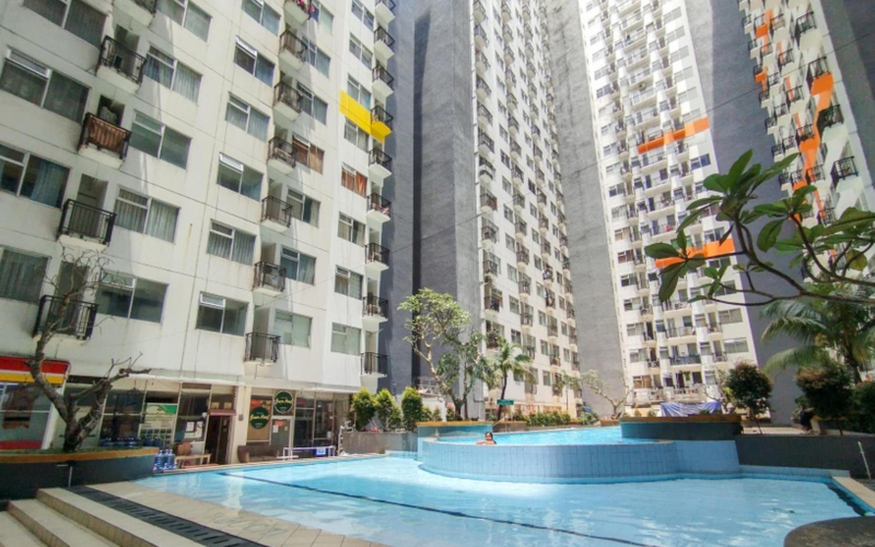 Homey 3BR Apartment at The Jarrdin Cihampelas By Travelio