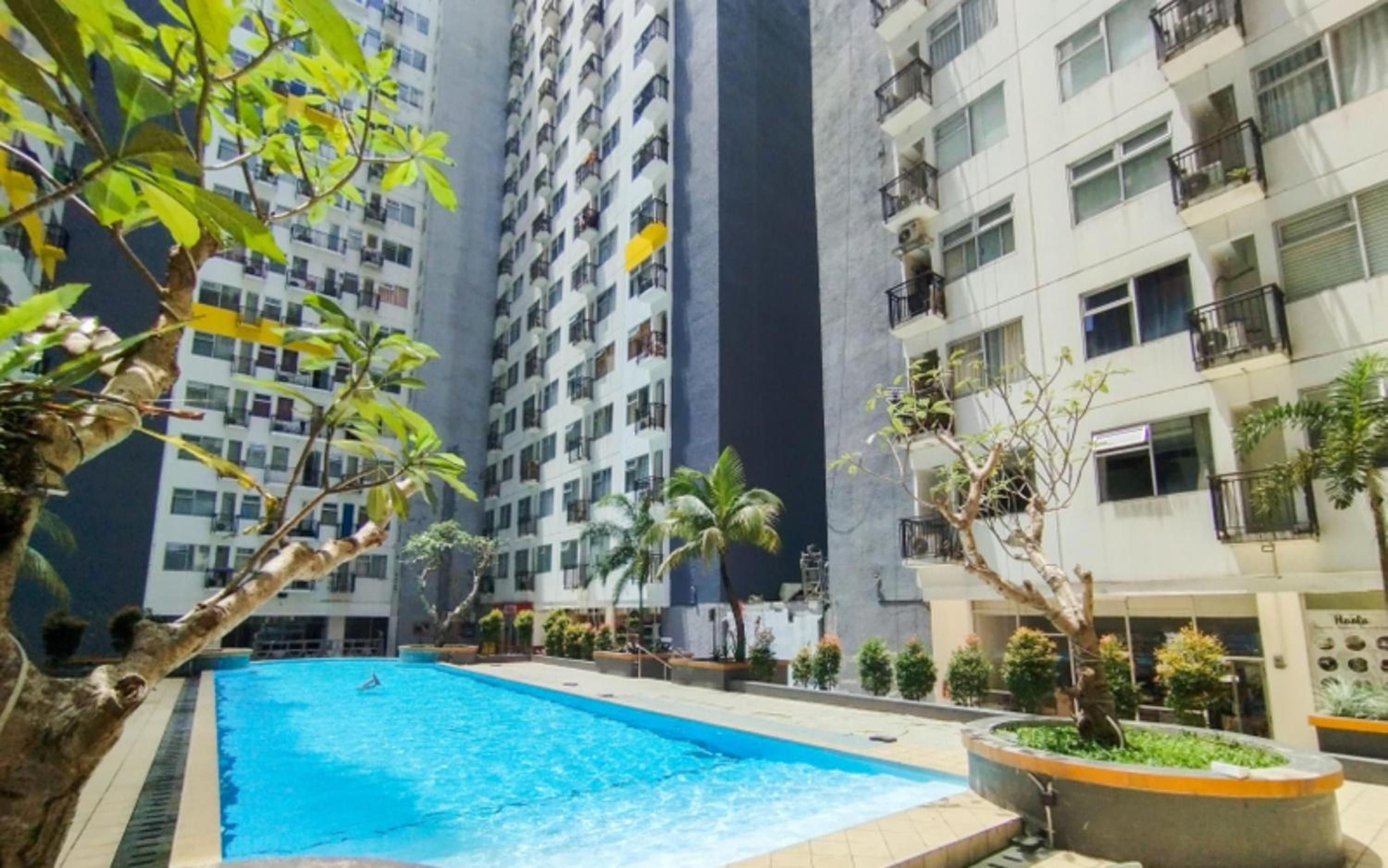 Homey 3BR Apartment at The Jarrdin Cihampelas By Travelio