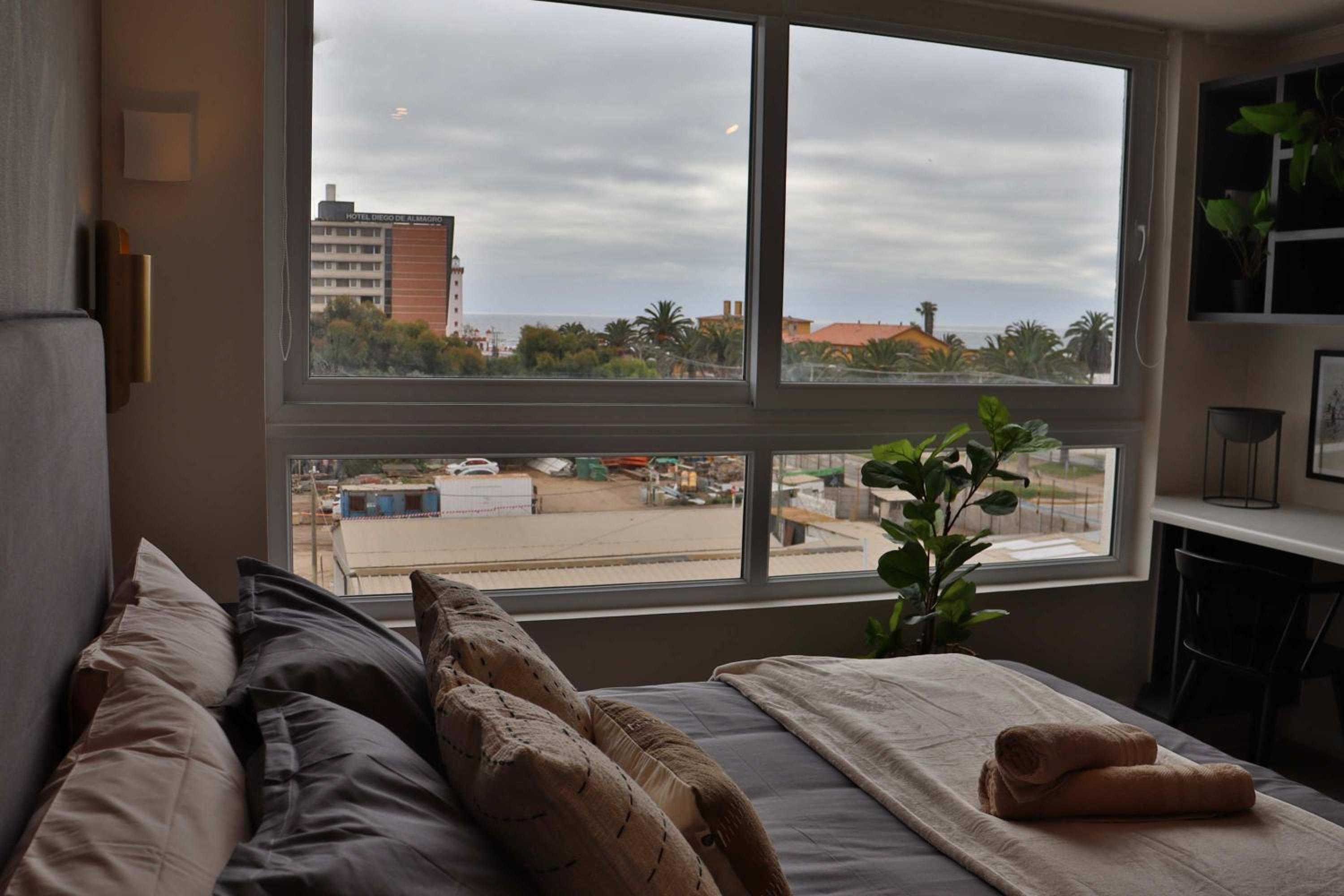 HOM l Wifi CoWork Parking Piscina Serena Faro Mar