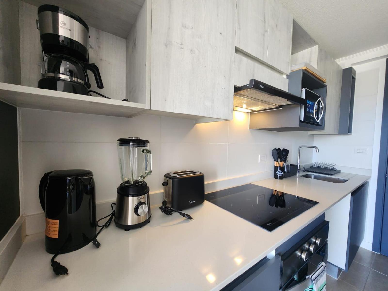 HOM l Wifi CoWork Parking Piscina Serena Faro Mar