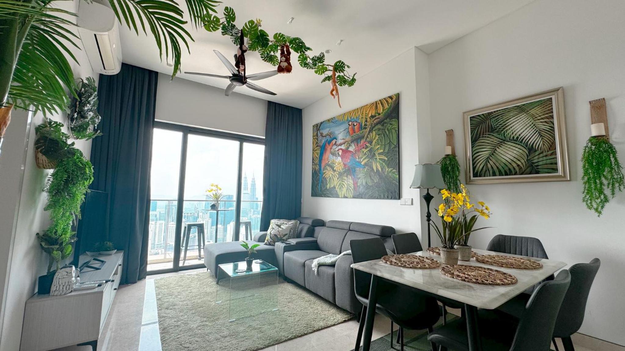Sun Tropic KLCC View Suites