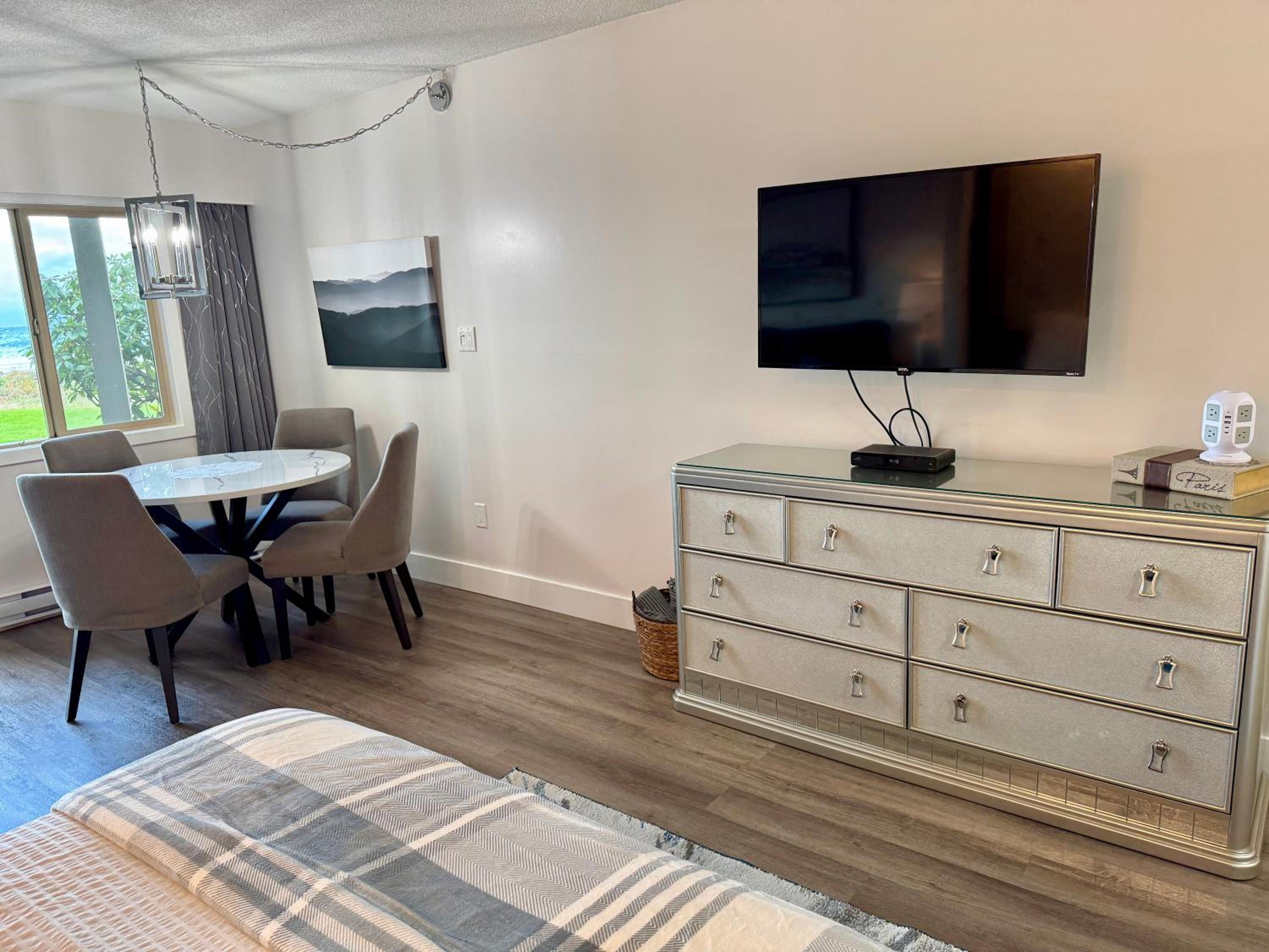 Shorewater Resort Oceanside Studio - 2 beds