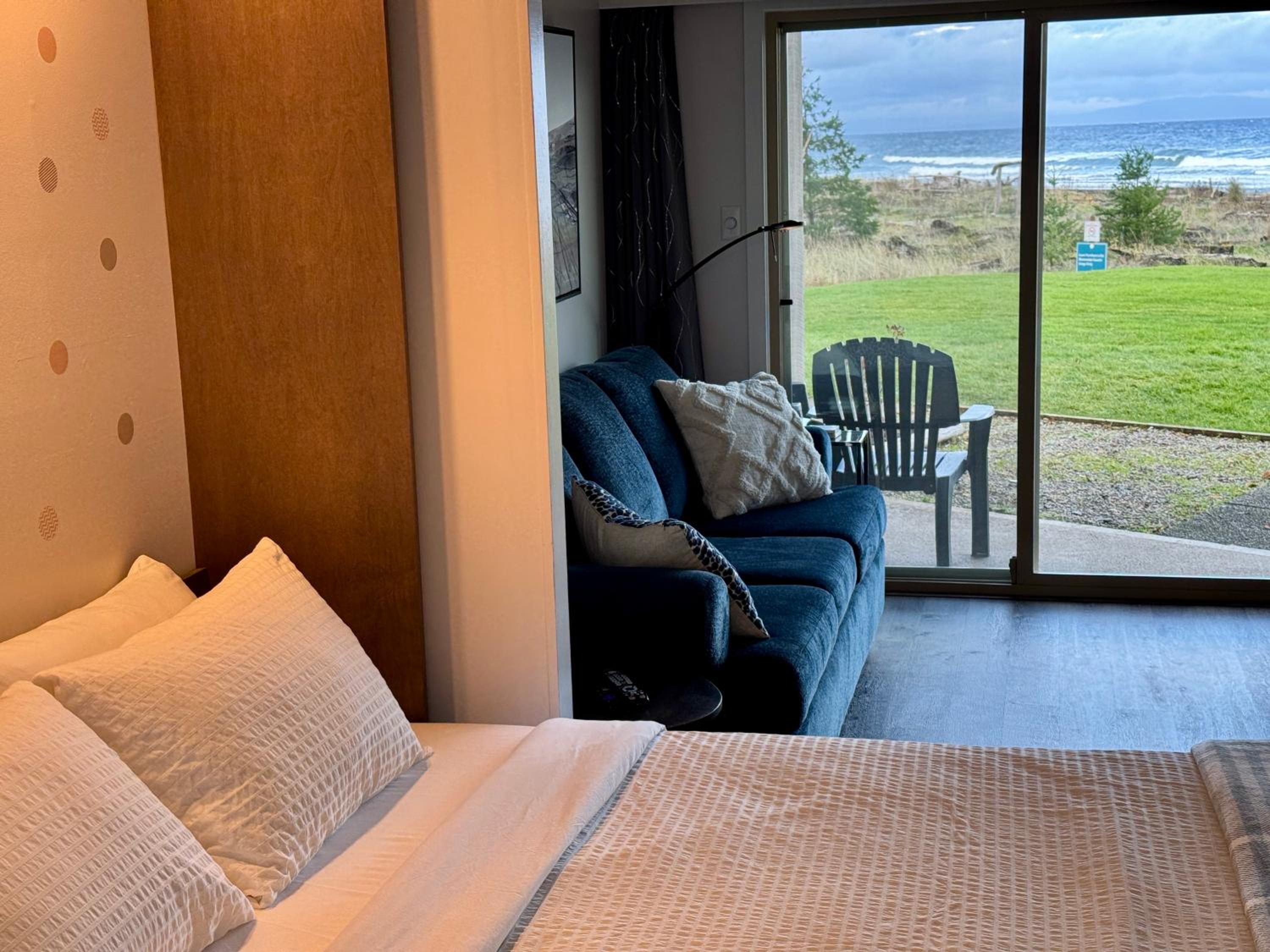 Shorewater Resort Oceanside Studio - 2 beds
