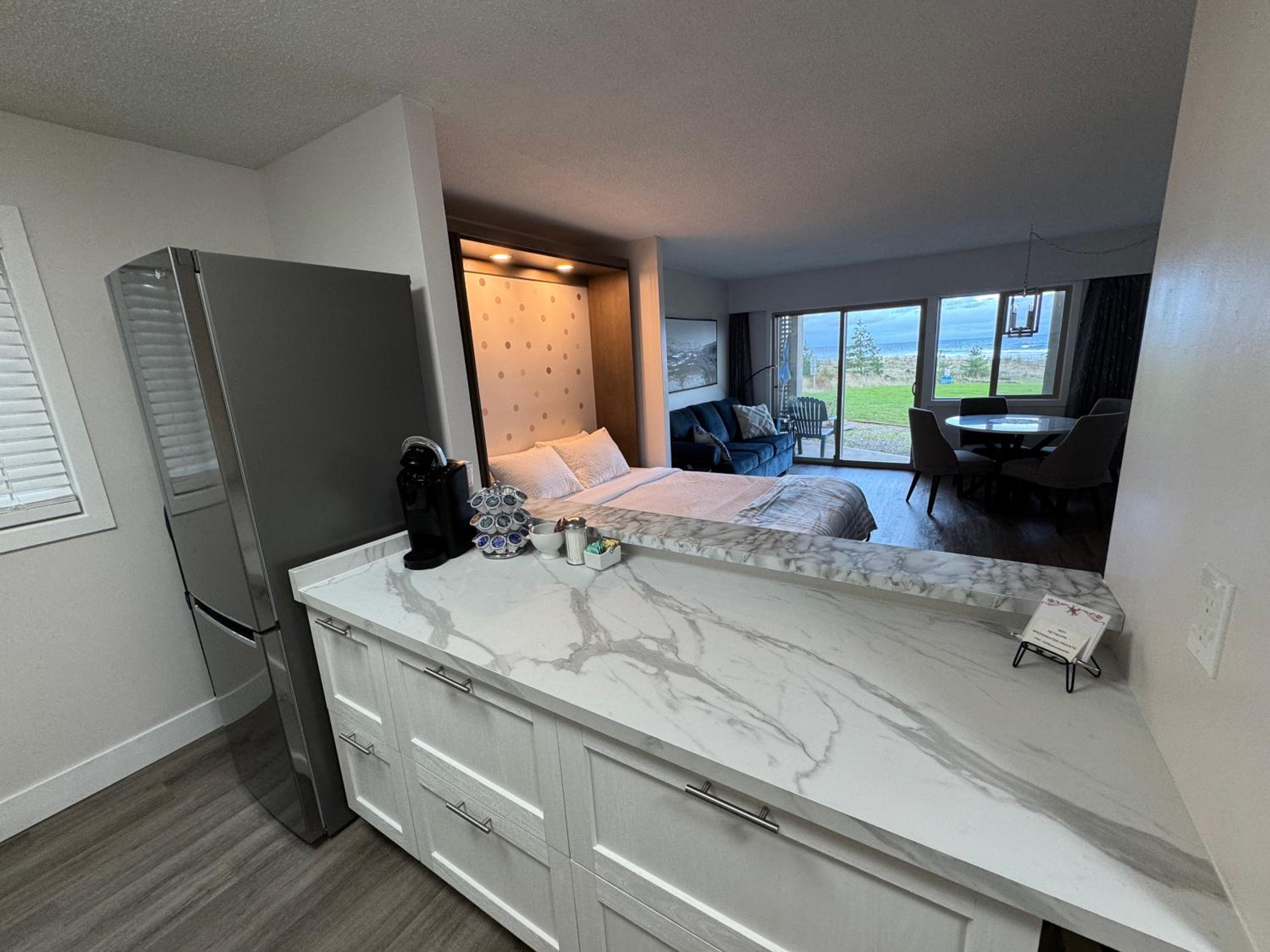 Shorewater Resort Oceanside Studio - 2 beds