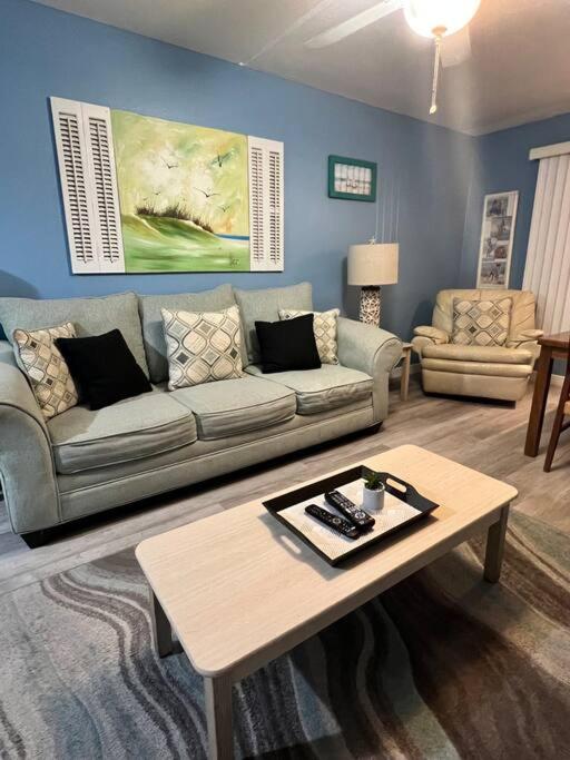 2 BR Condo Walk to the Beach view 3