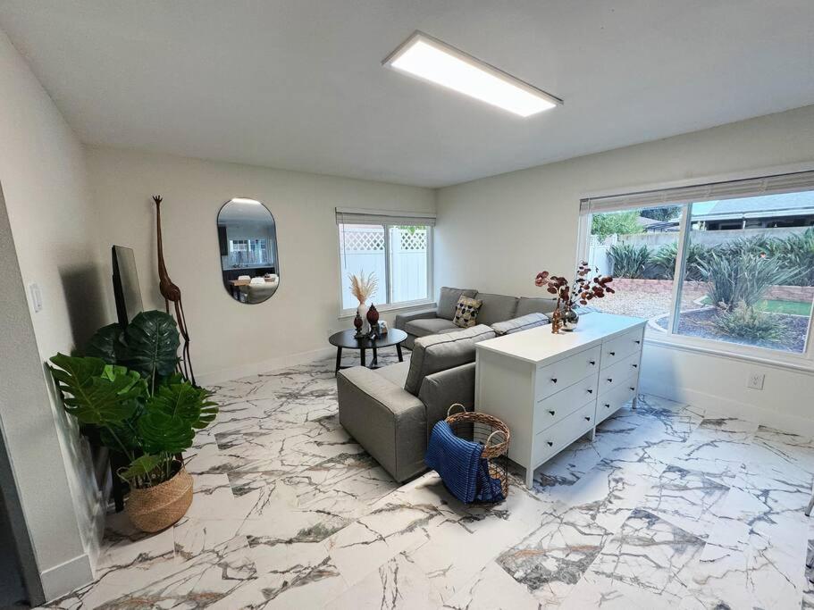 Beautiful house in mira mesa San Diego