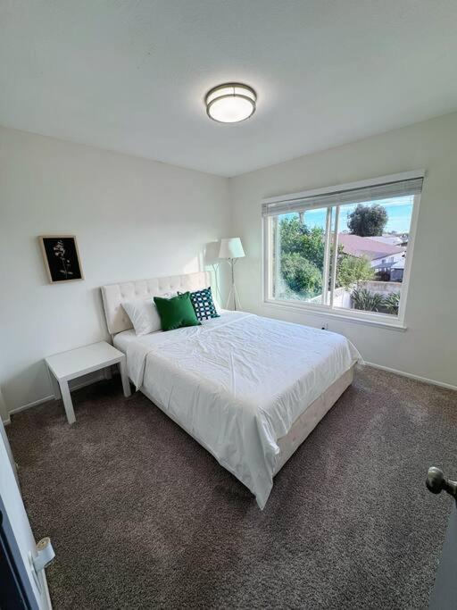 Beautiful house in mira mesa San Diego