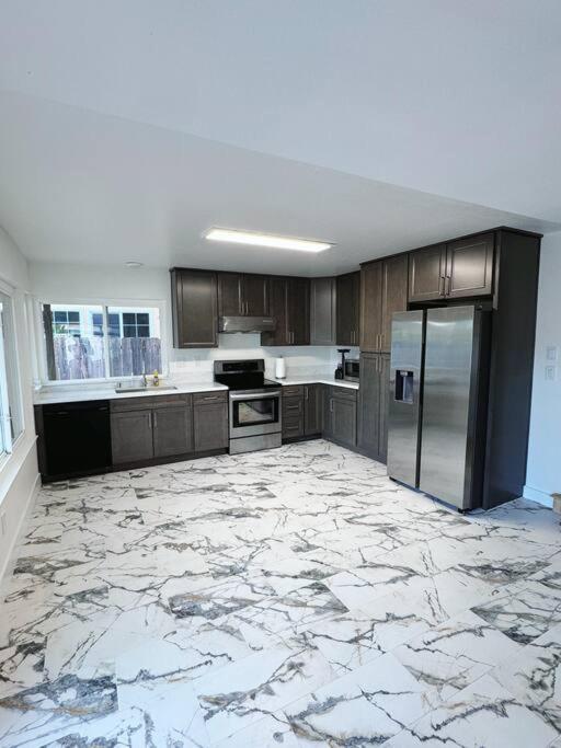 Beautiful house in mira mesa San Diego