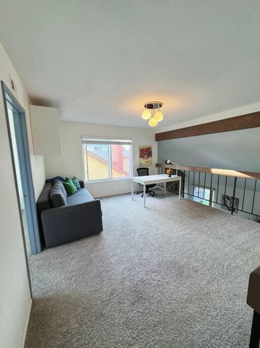 Beautiful house in mira mesa San Diego