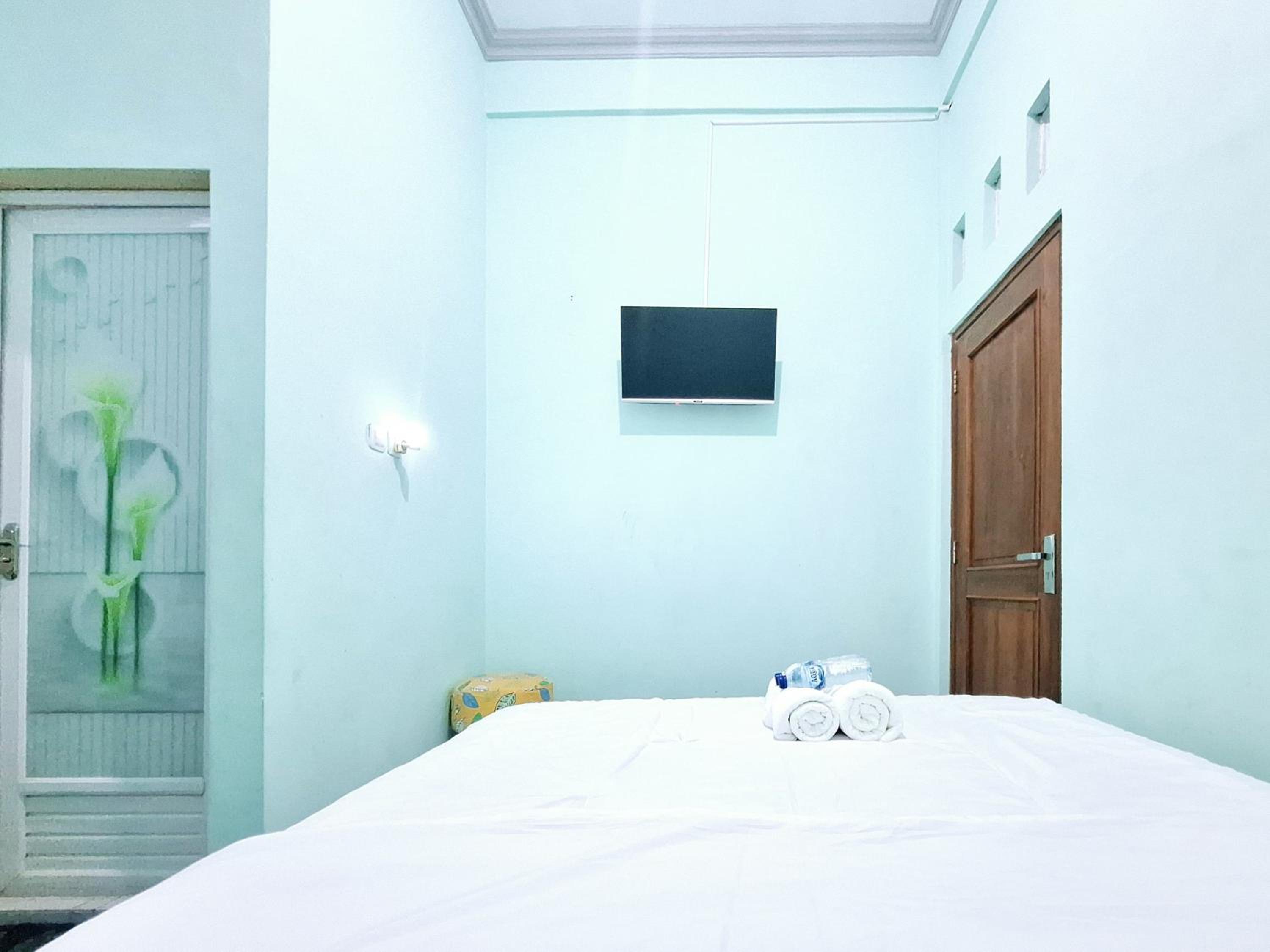Joglo Dhepis Syariah Borobudur Magelang RedPartner