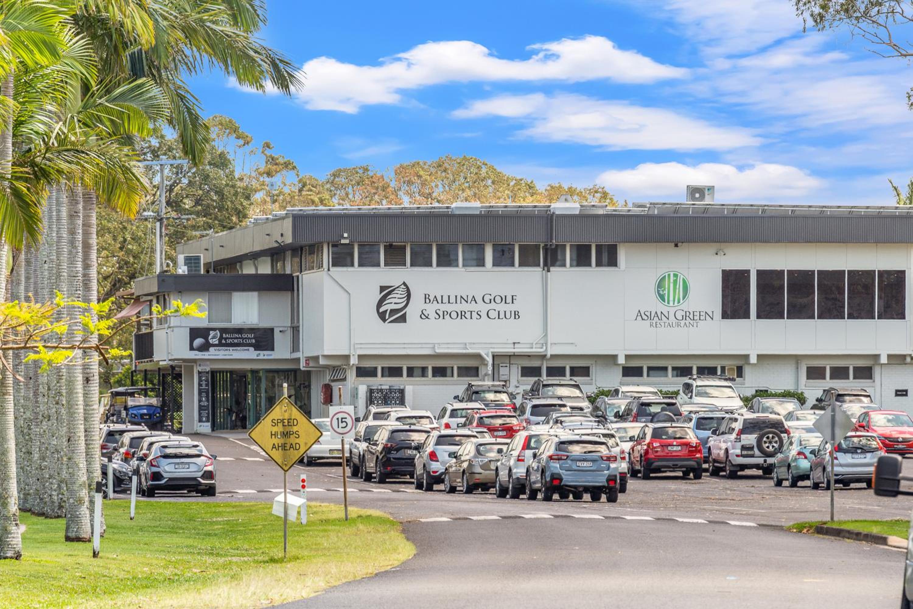 Ballina Golf Unit