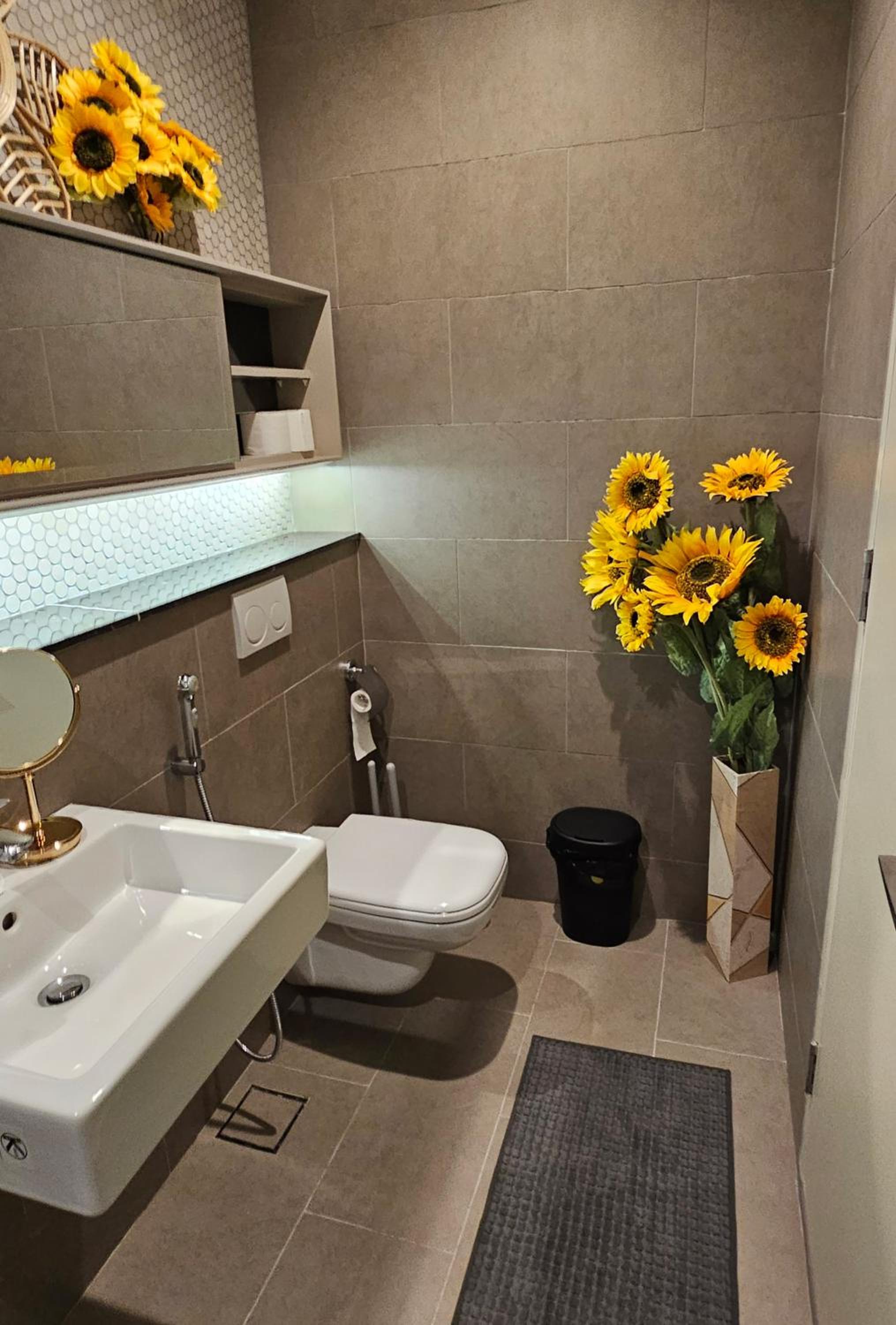 Sun Tropic KLCC View Suites