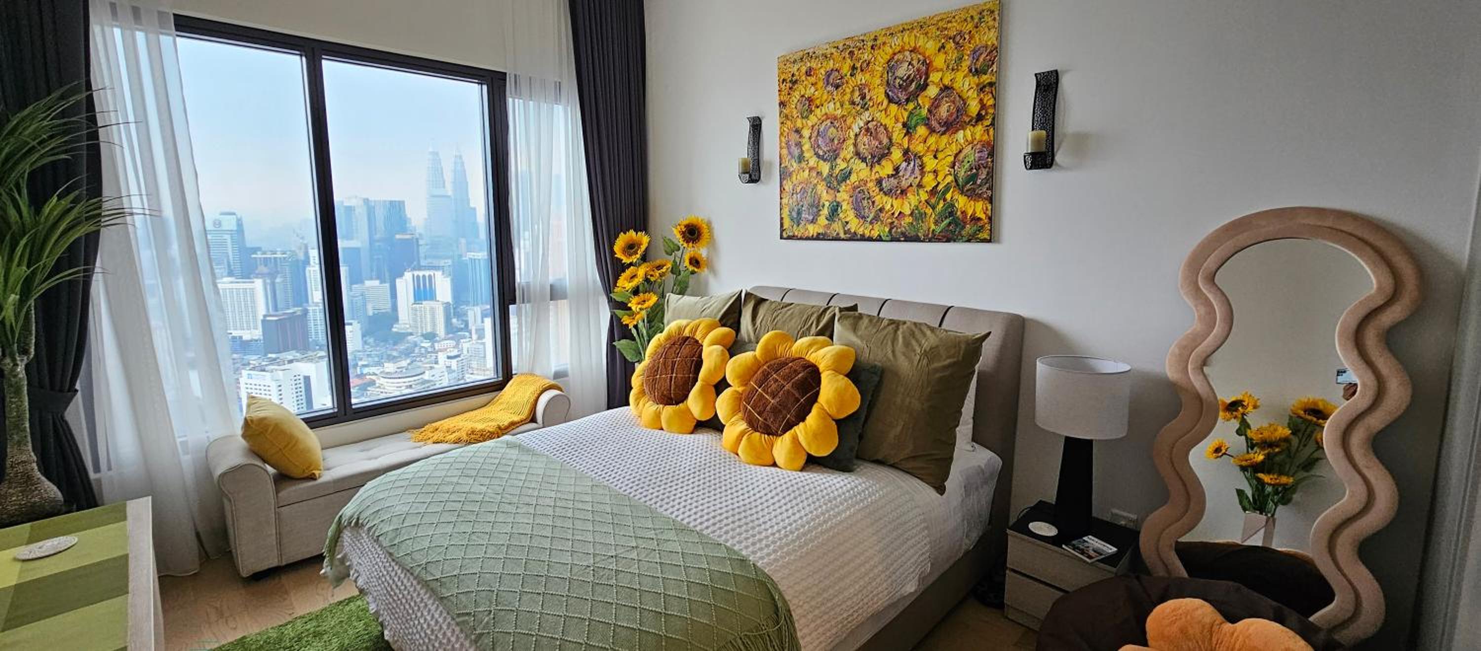 Sun Tropic KLCC View Suites