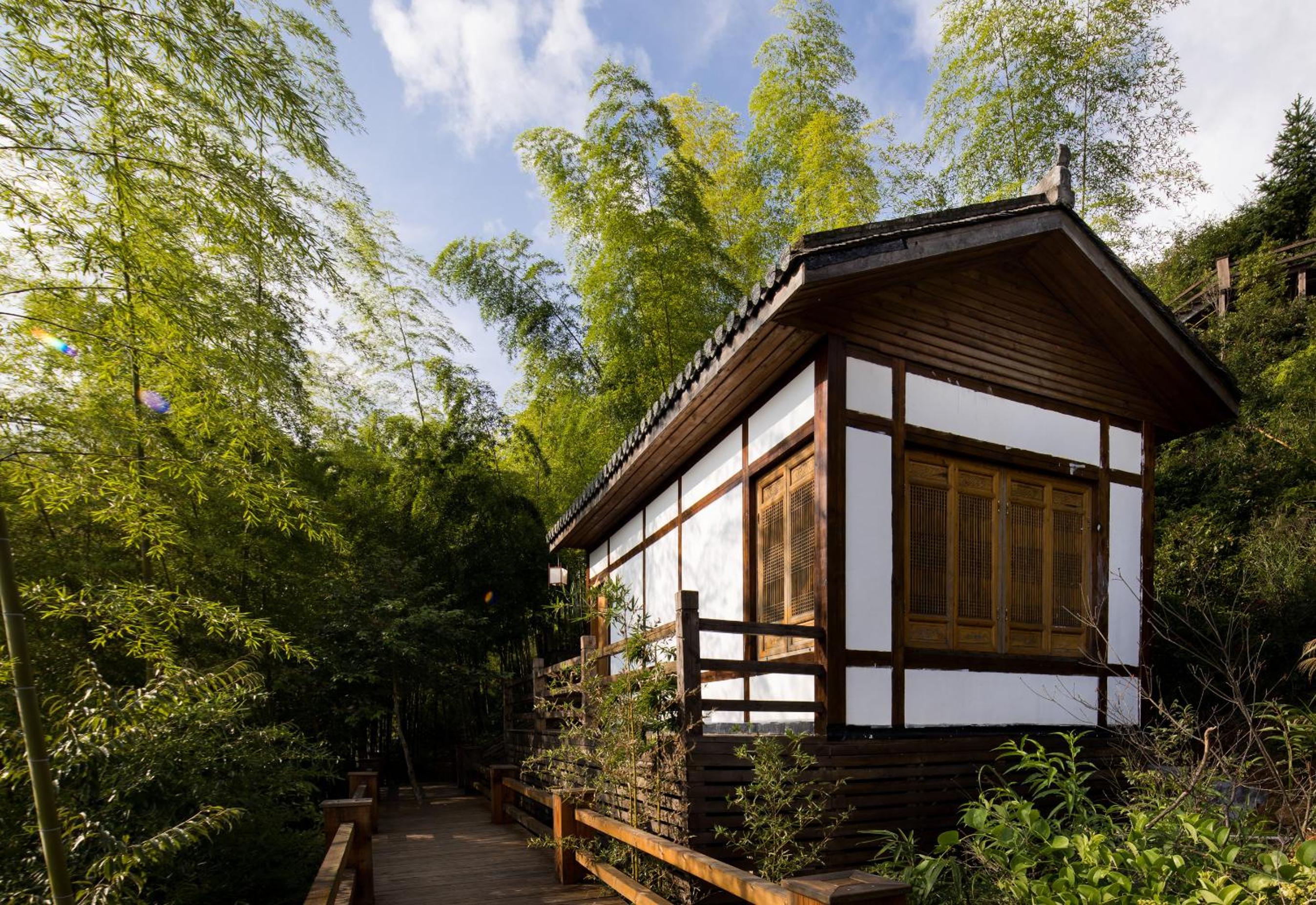 Zhouning Fenggu Homestay - Property Image 4