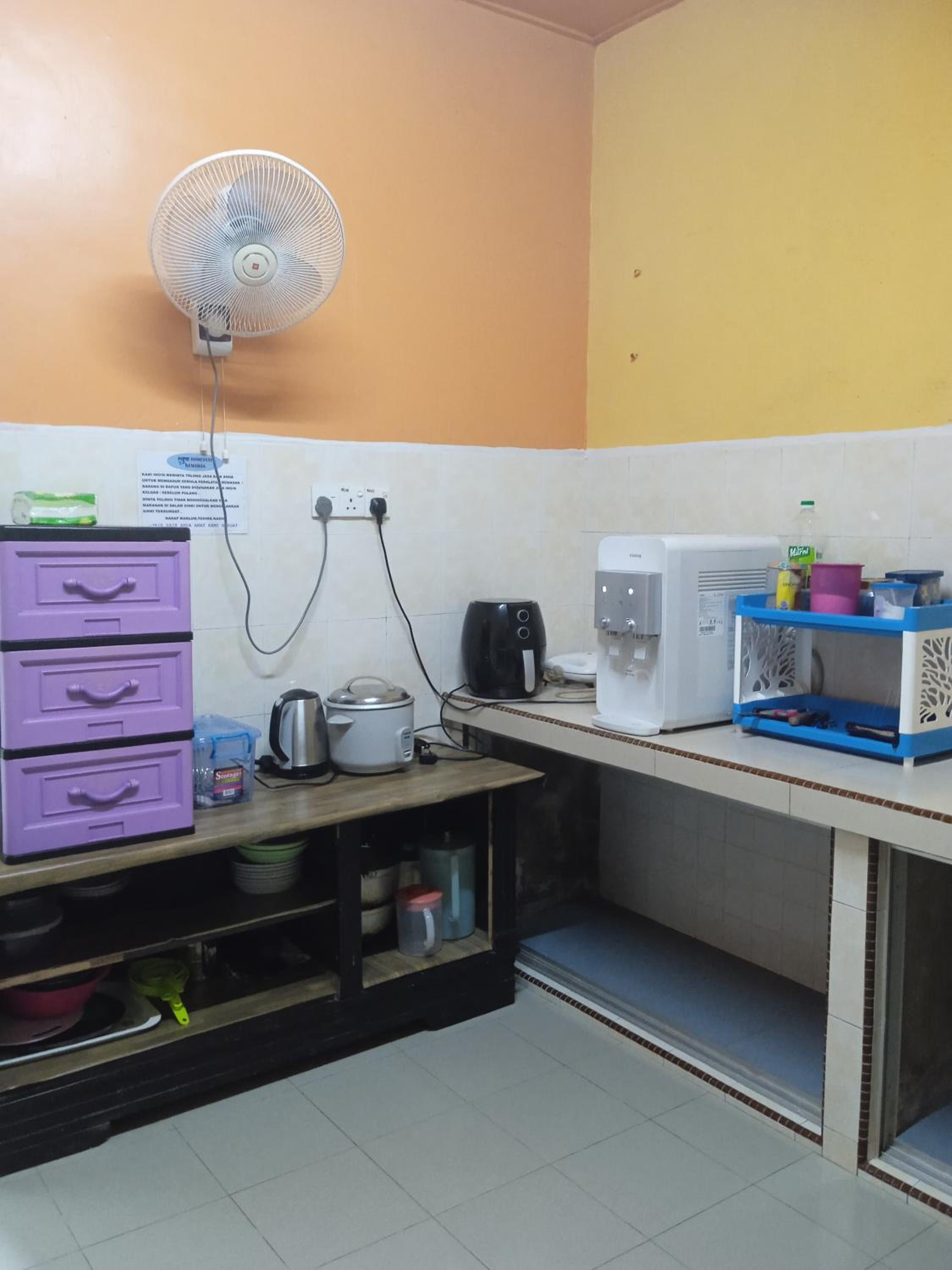 ZR Homestay Kemaman with 3 Bedroom 2 Bathroom - 2 Room AC 1 Room Fan - Not Sharing House photo 7