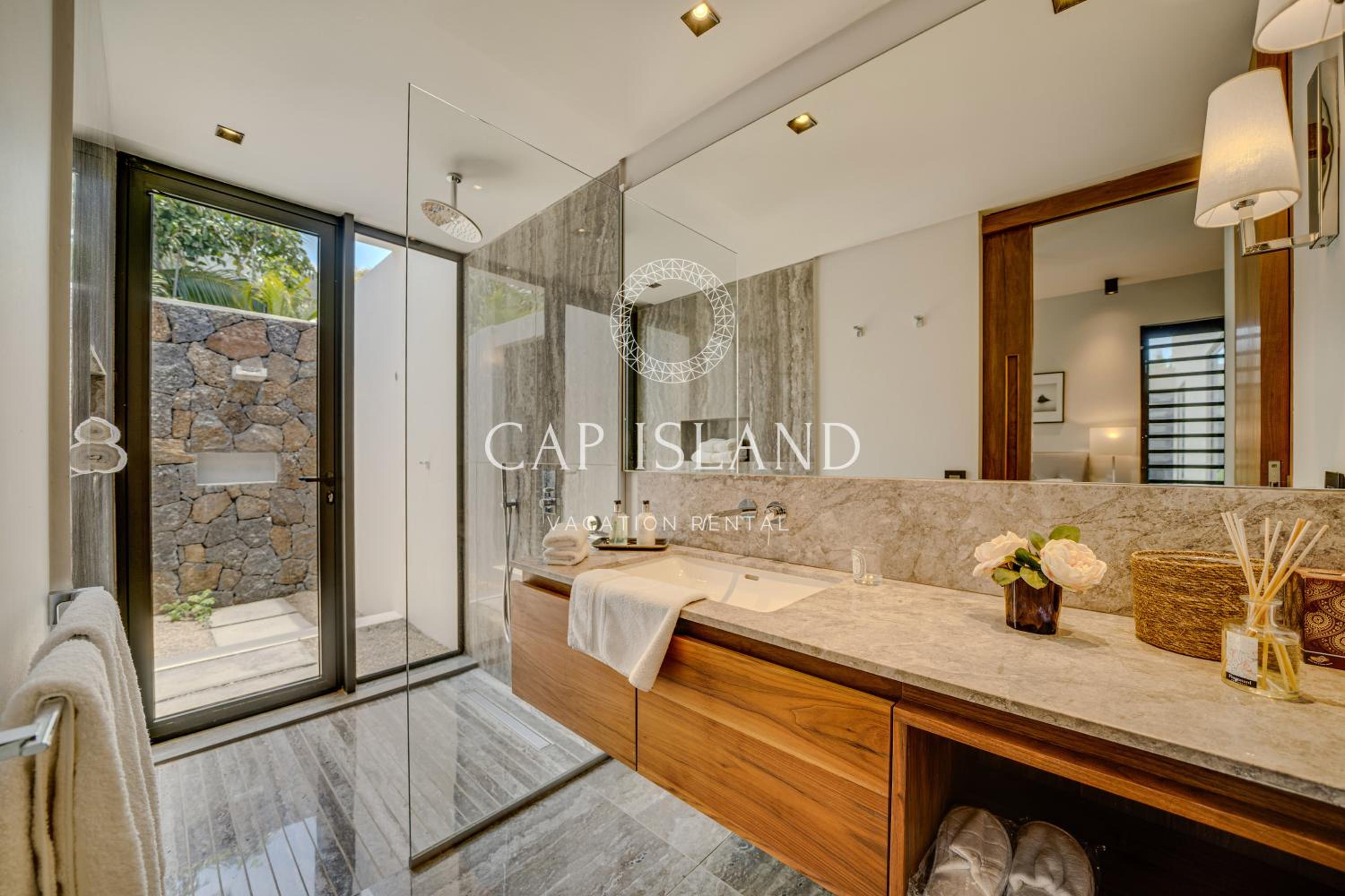 Luxueuse Villa Monticello, Golf & Spa Resort view 3