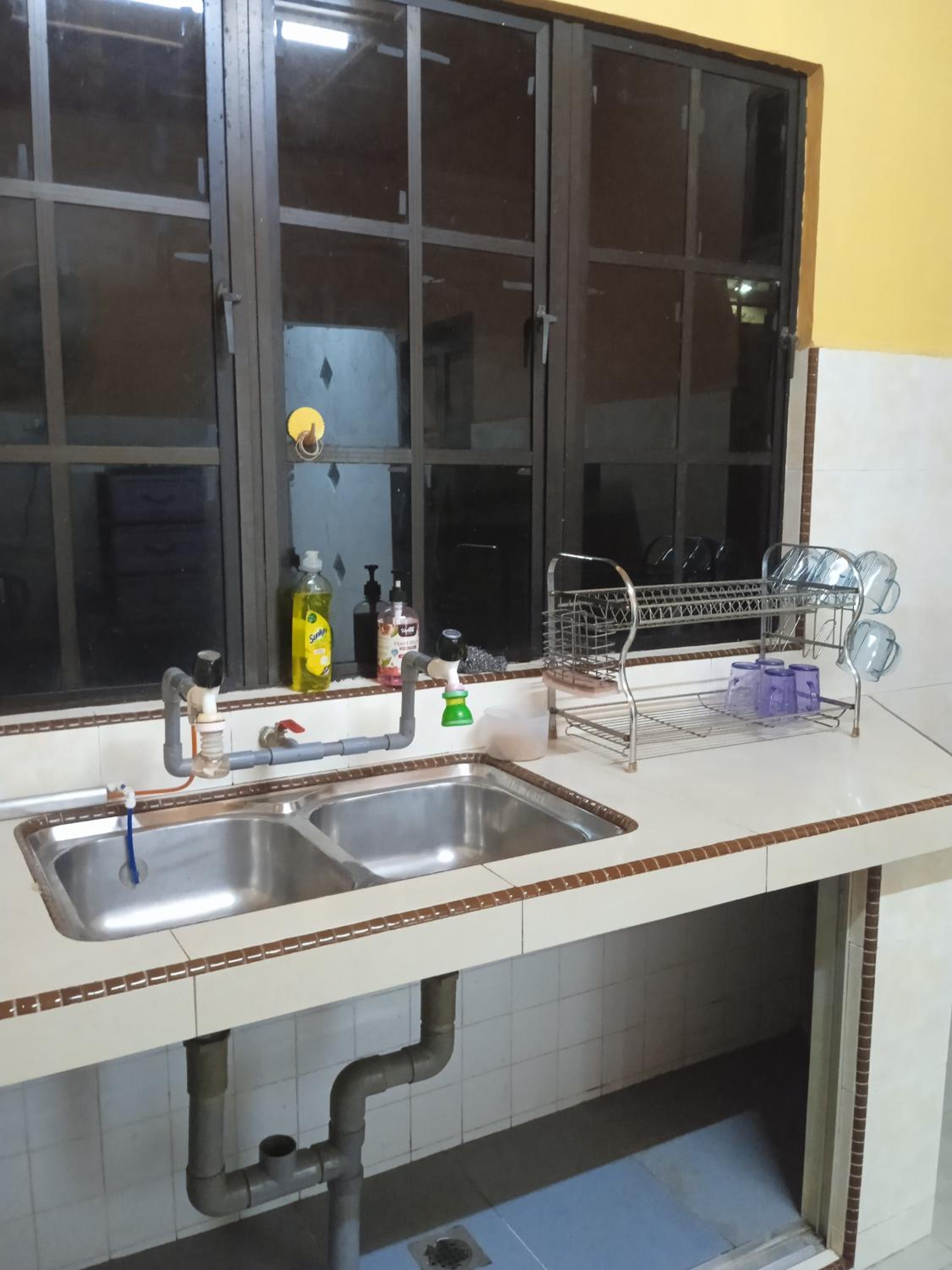 ZR Homestay Kemaman with 3 Bedroom 2 Bathroom - 2 Room AC 1 Room Fan - Not Sharing House photo 4