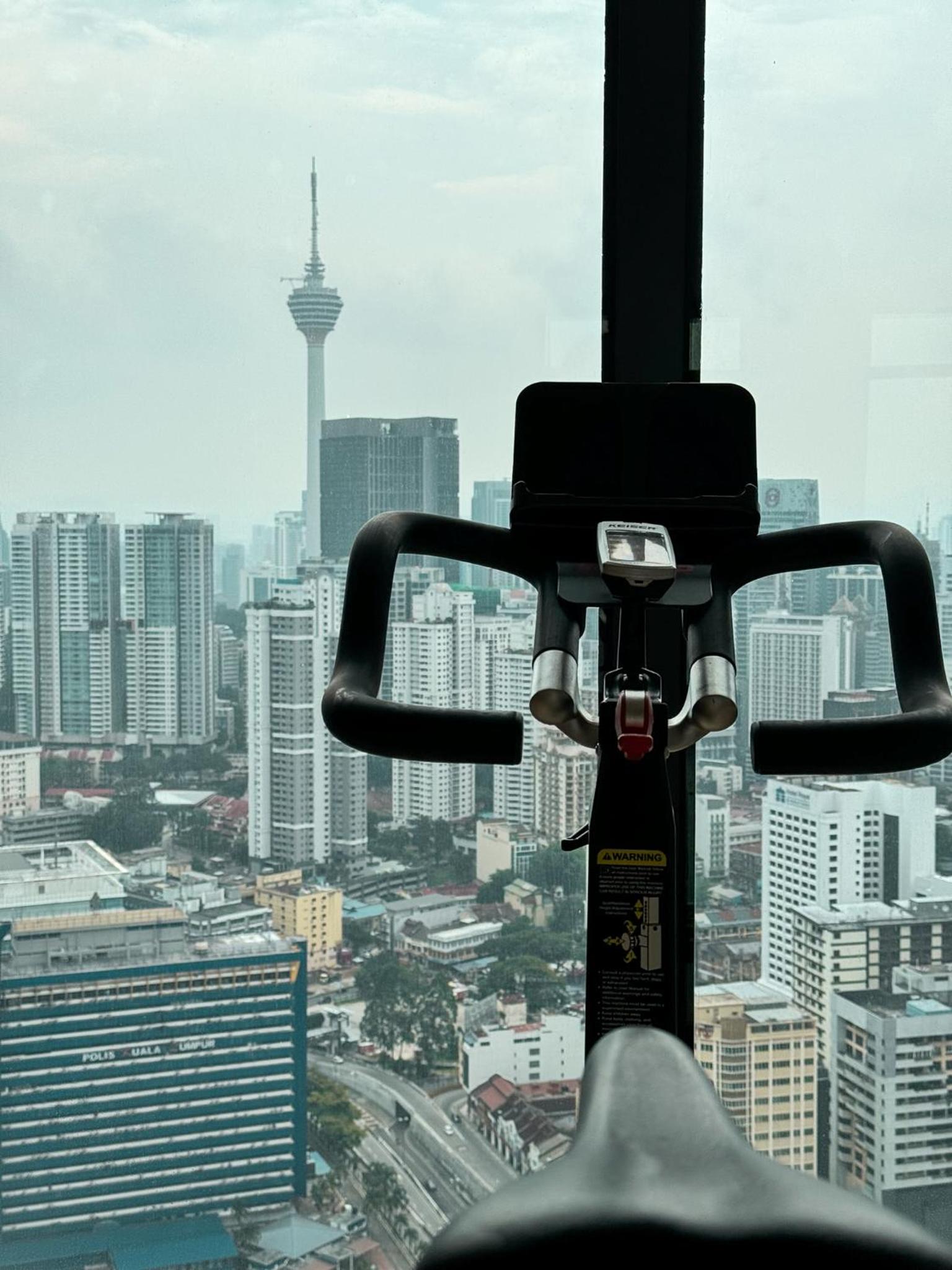 Sun Tropic KLCC View Suites