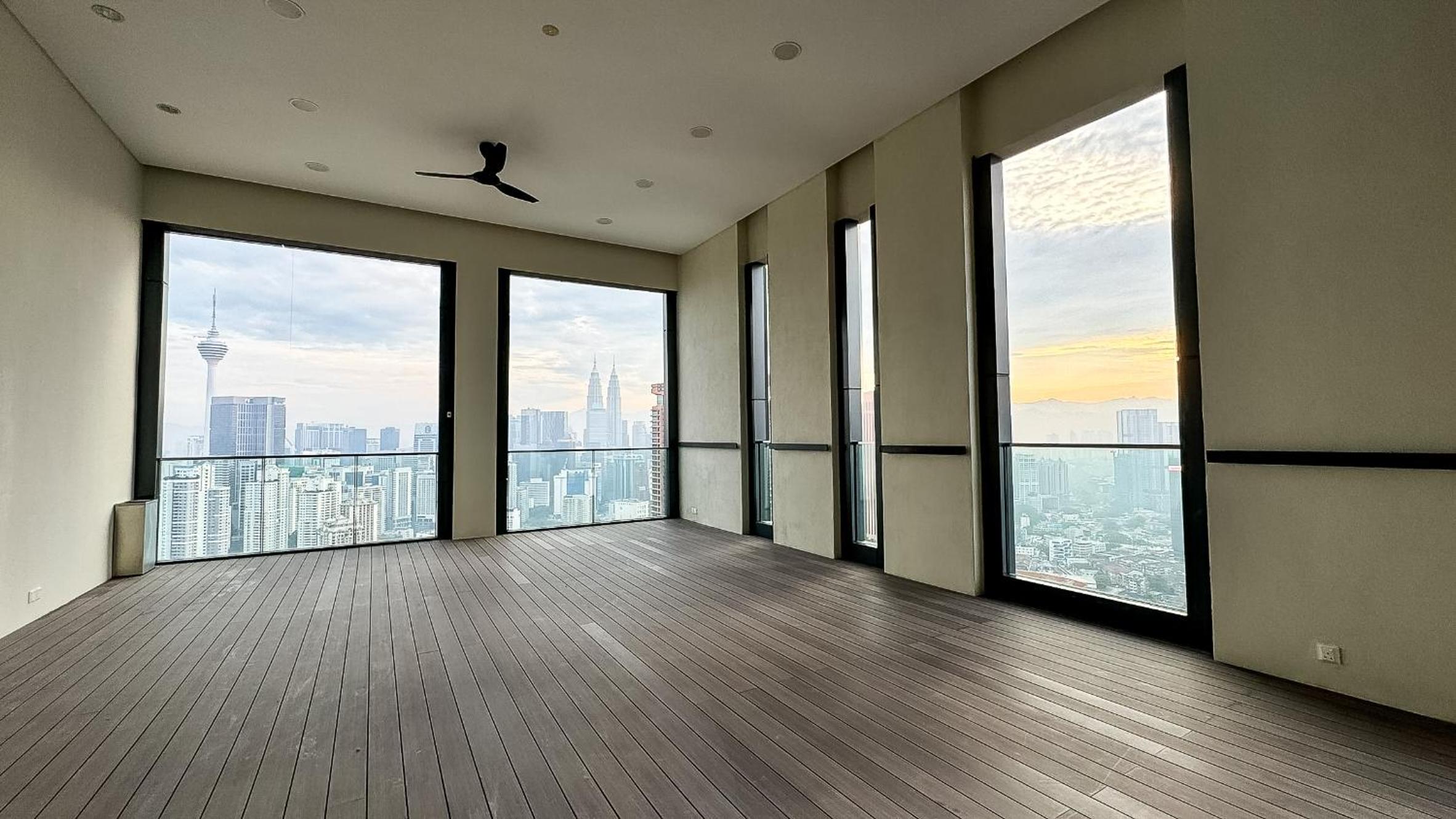 Sun Tropic KLCC View Suites