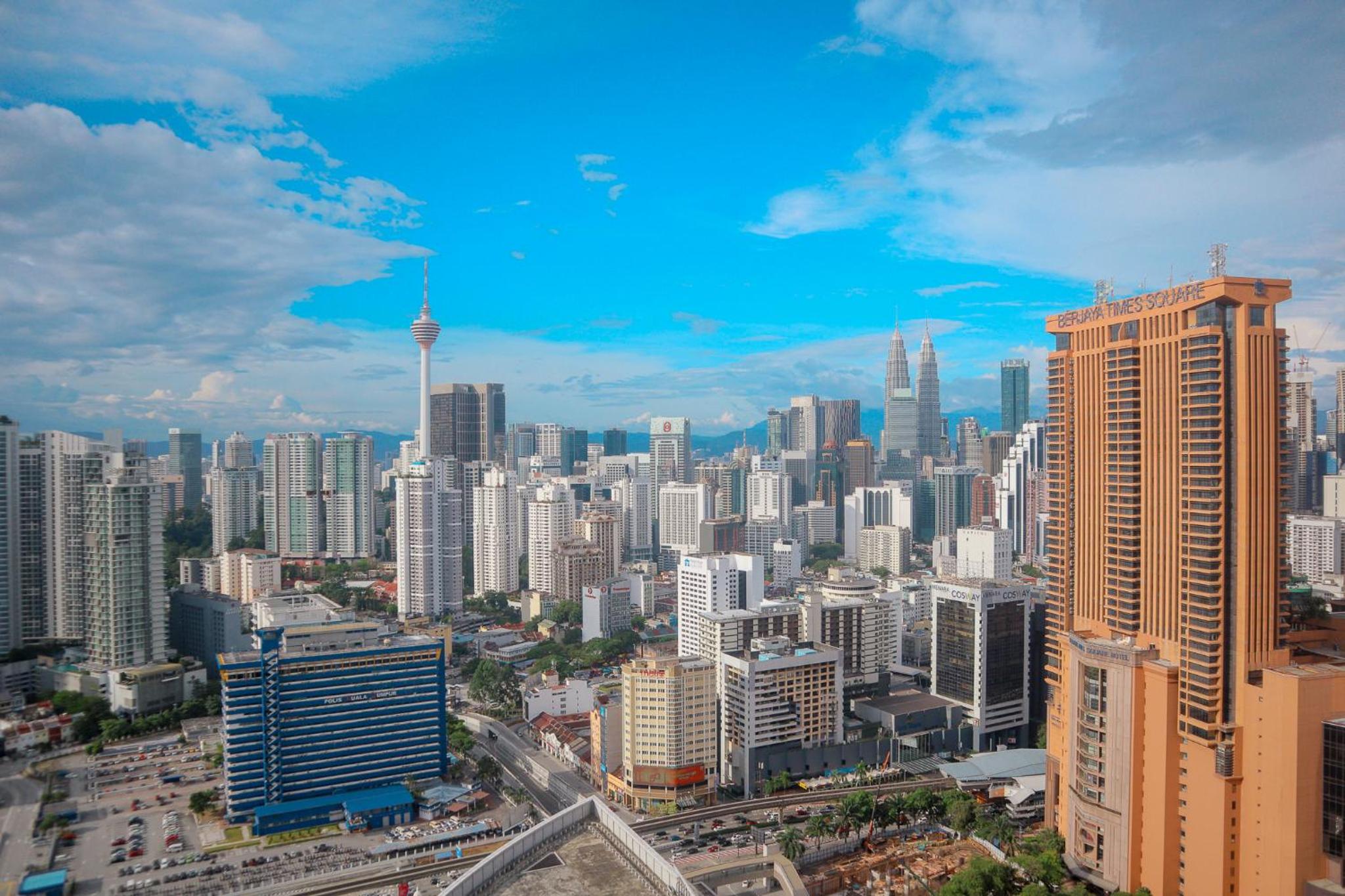 Sun Tropic KLCC View Suites